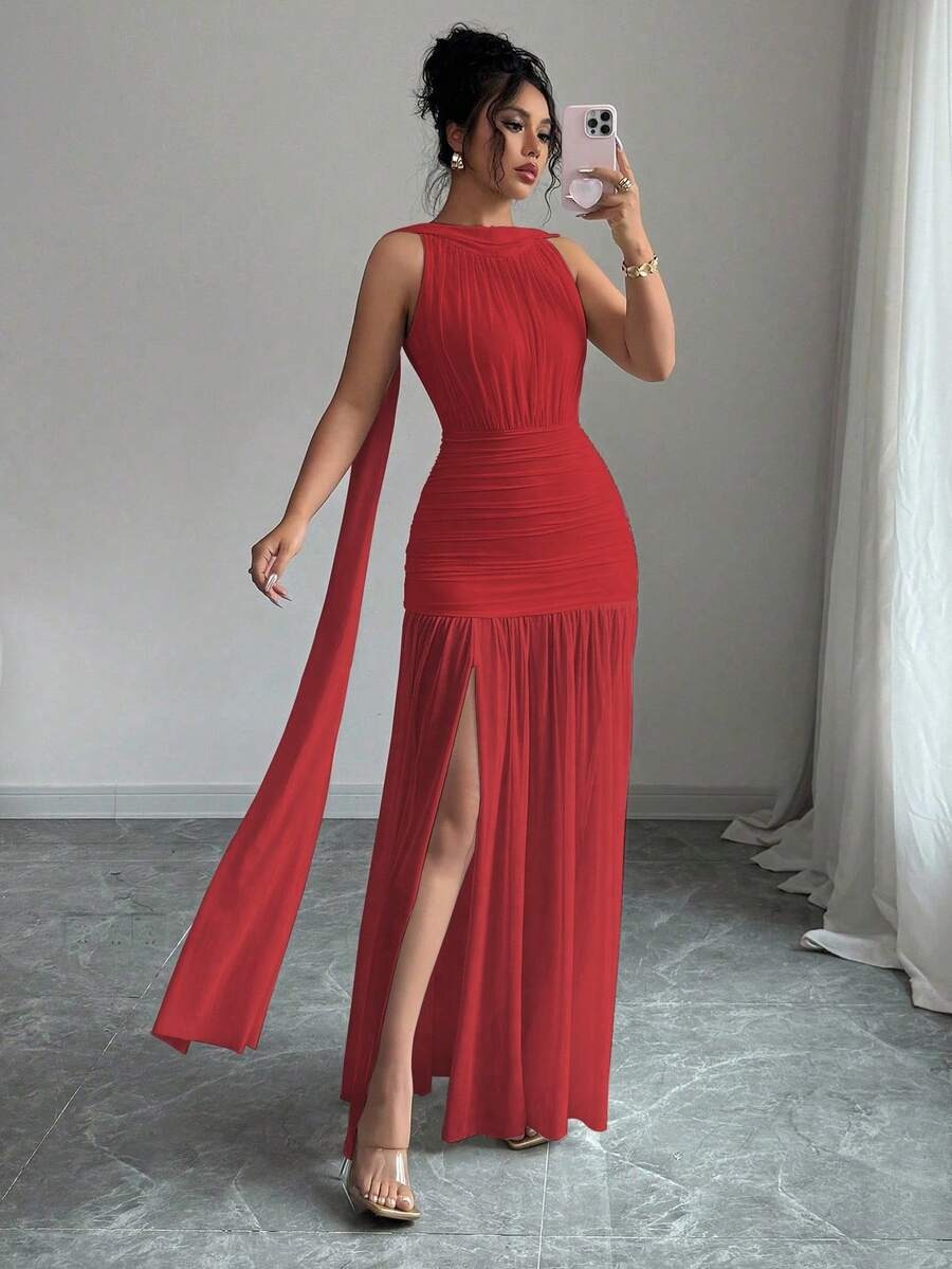 SHEIN Elenzga فستان احمر بدون أكمام بظهر مفتوح