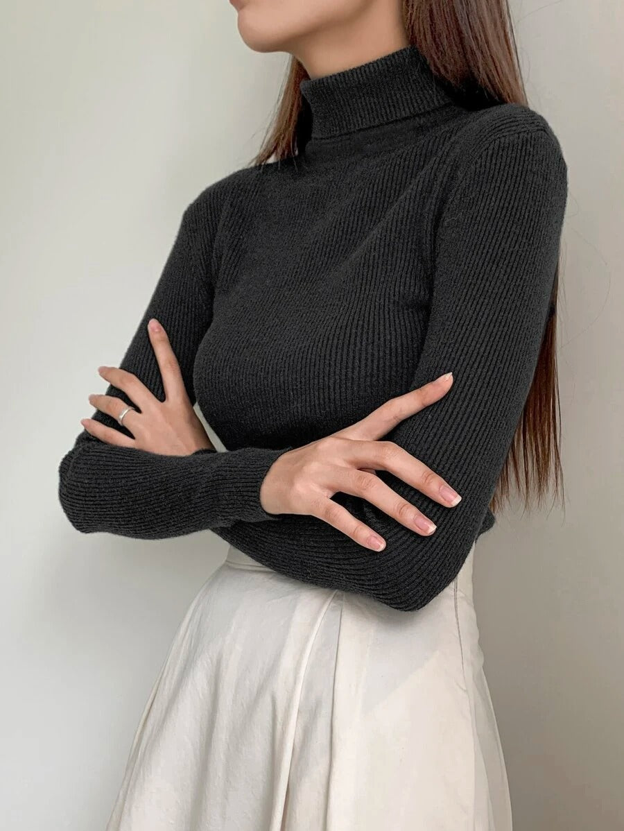 SHEIN كنزة صوفية بلون أسود
