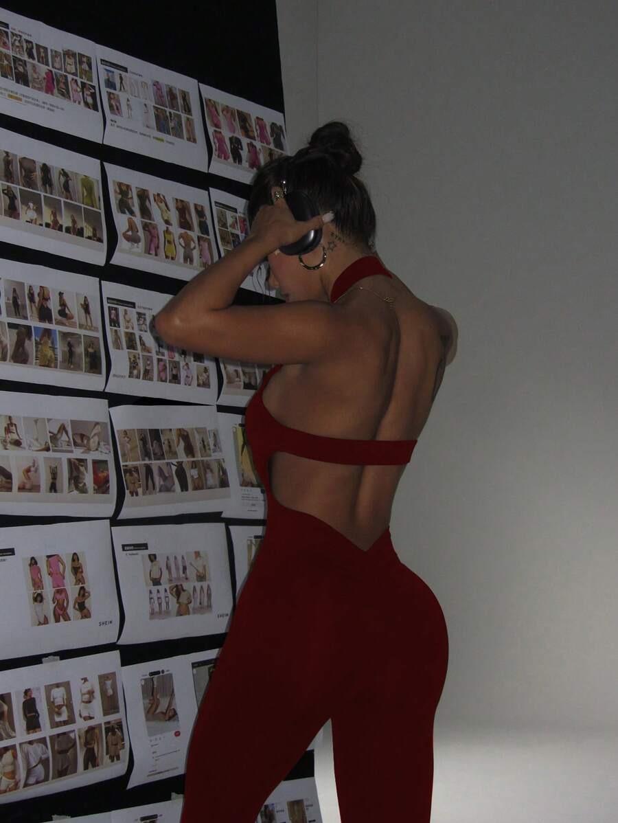 SHEIN جمبسوت رياضي نسائي بدون أكمام