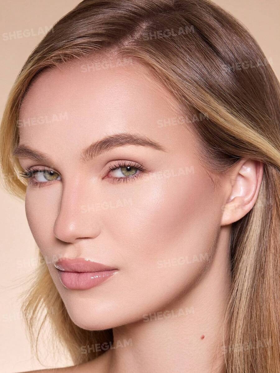 SHEGLAM  Hazelnut Latte عصا كونتور وهايلايتر