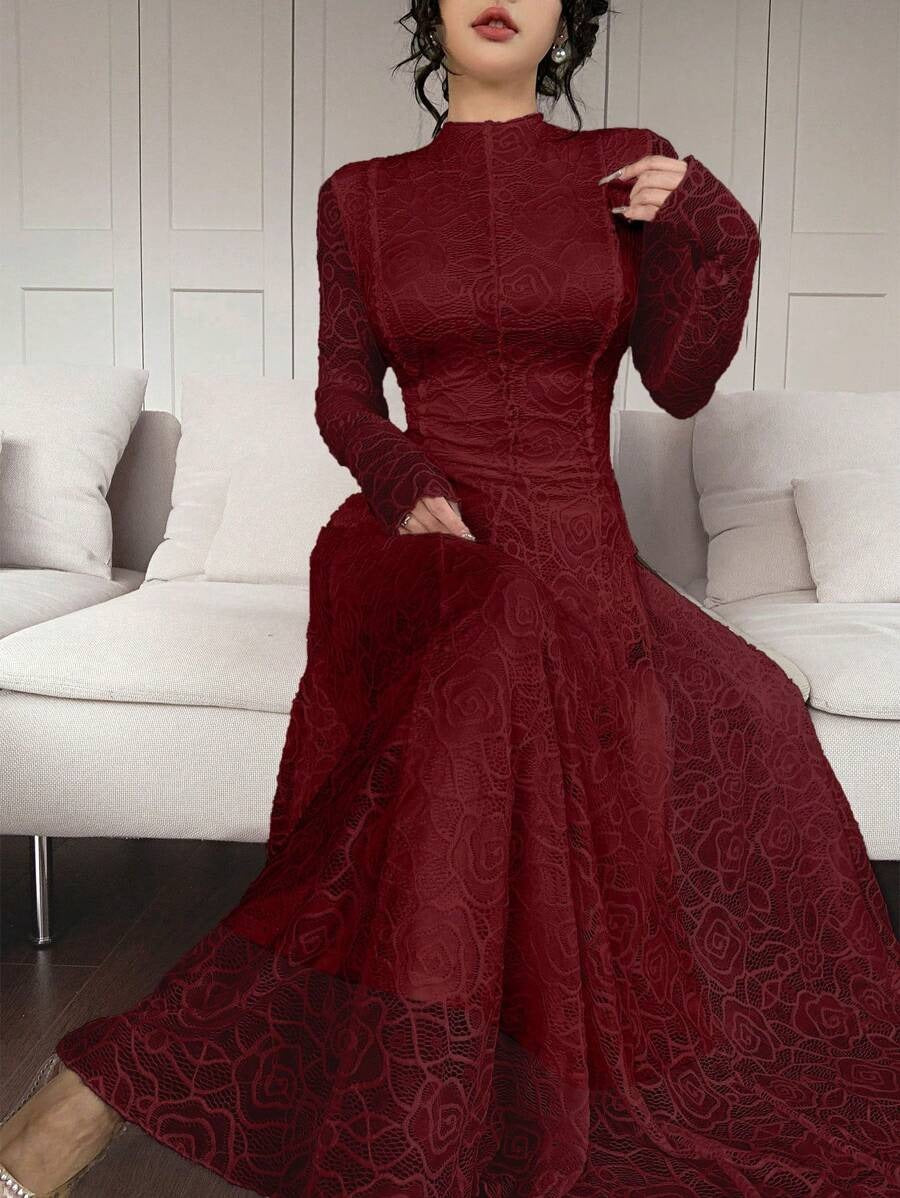 SHEIN Modelyn فستان عنابي طويل مرصع بالدانتيل