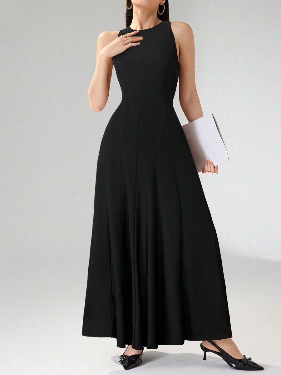 SHEIN Heiryn فستان ماكسي ناعم بلون أسود