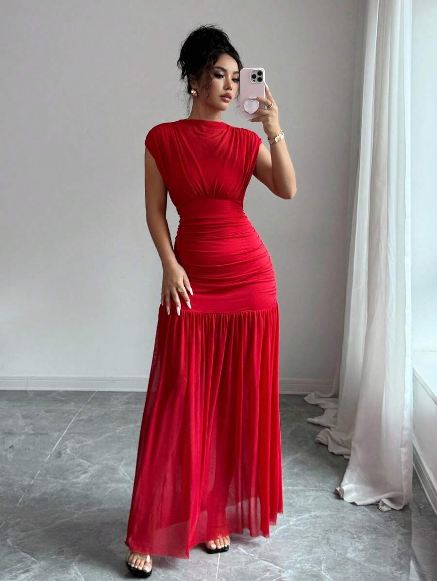 SHEIN Elenzga فستان ماكسي احمر بدون أكمام وشبك عند الخصر