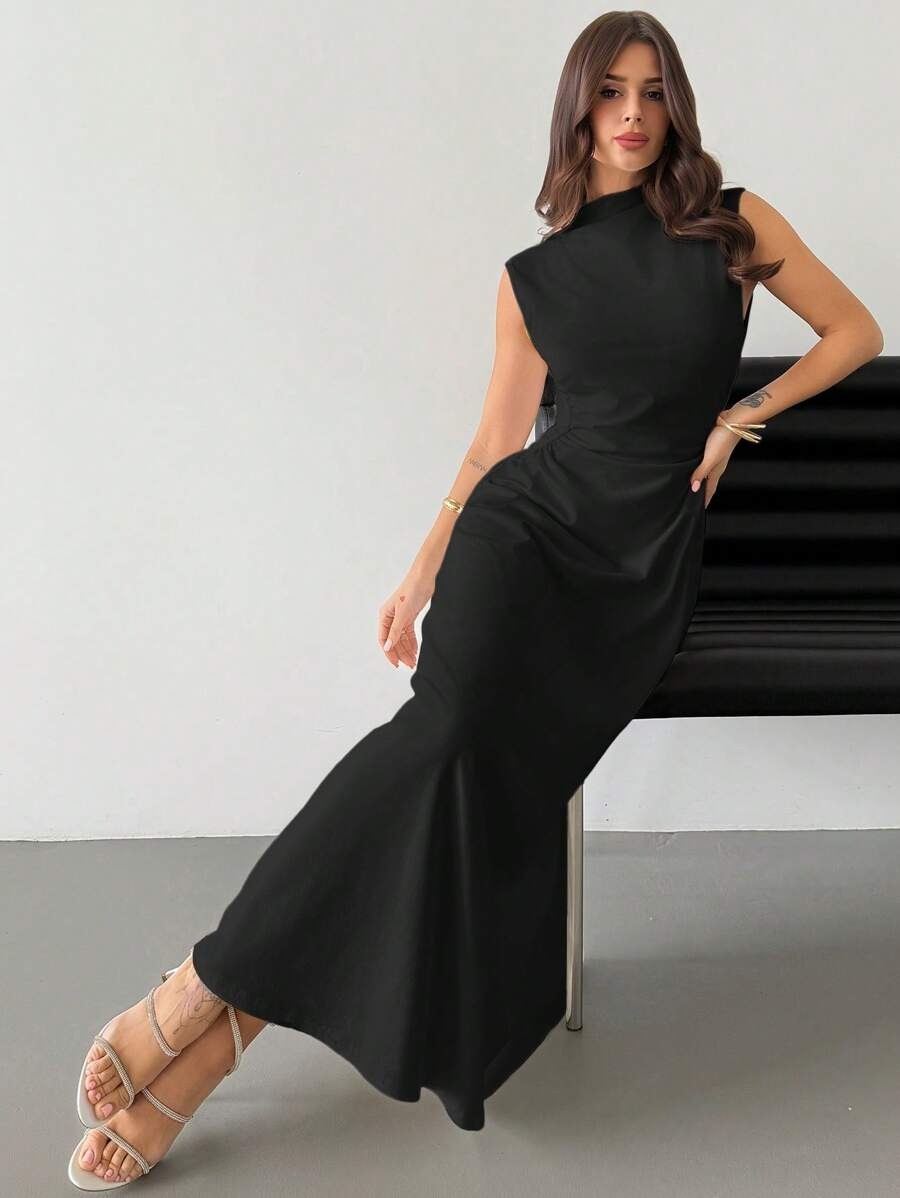 SHEIN Firerie فستان ماكسي اسود بدون أكمام