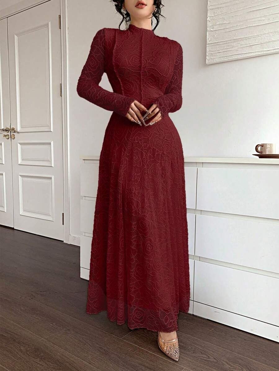 SHEIN Modelyn فستان عنابي طويل مرصع بالدانتيل