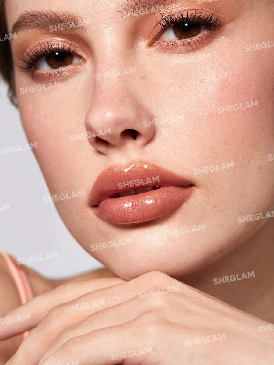 SHEGLAM Power Bouquet – Tan-tilizing ملمع شفاه مرطب بلون بني فاتح