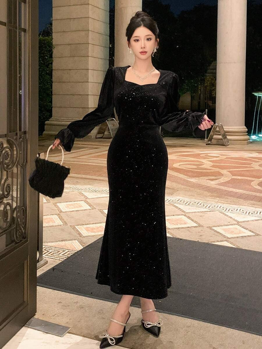 SHEIN DAZY فستان ضيق بطول متوسط أسود مزخرف بالترتر