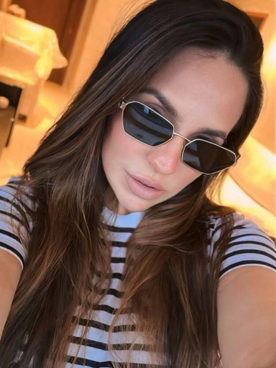 SHEIN نضارة بدون إطار بتصميم كلاسيكي أنيق لون أسود رمادي
