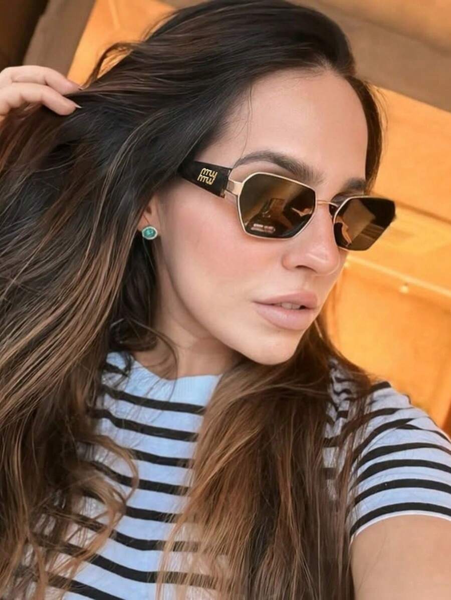 SHEIN نضارة بدون إطار بتصميم كلاسيكي أنيق لون أسود رمادي