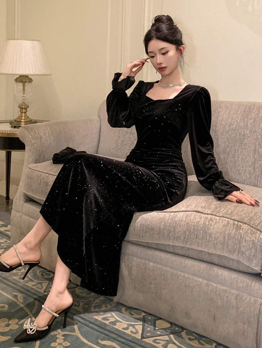 SHEIN DAZY فستان ضيق بطول متوسط أسود مزخرف بالترتر