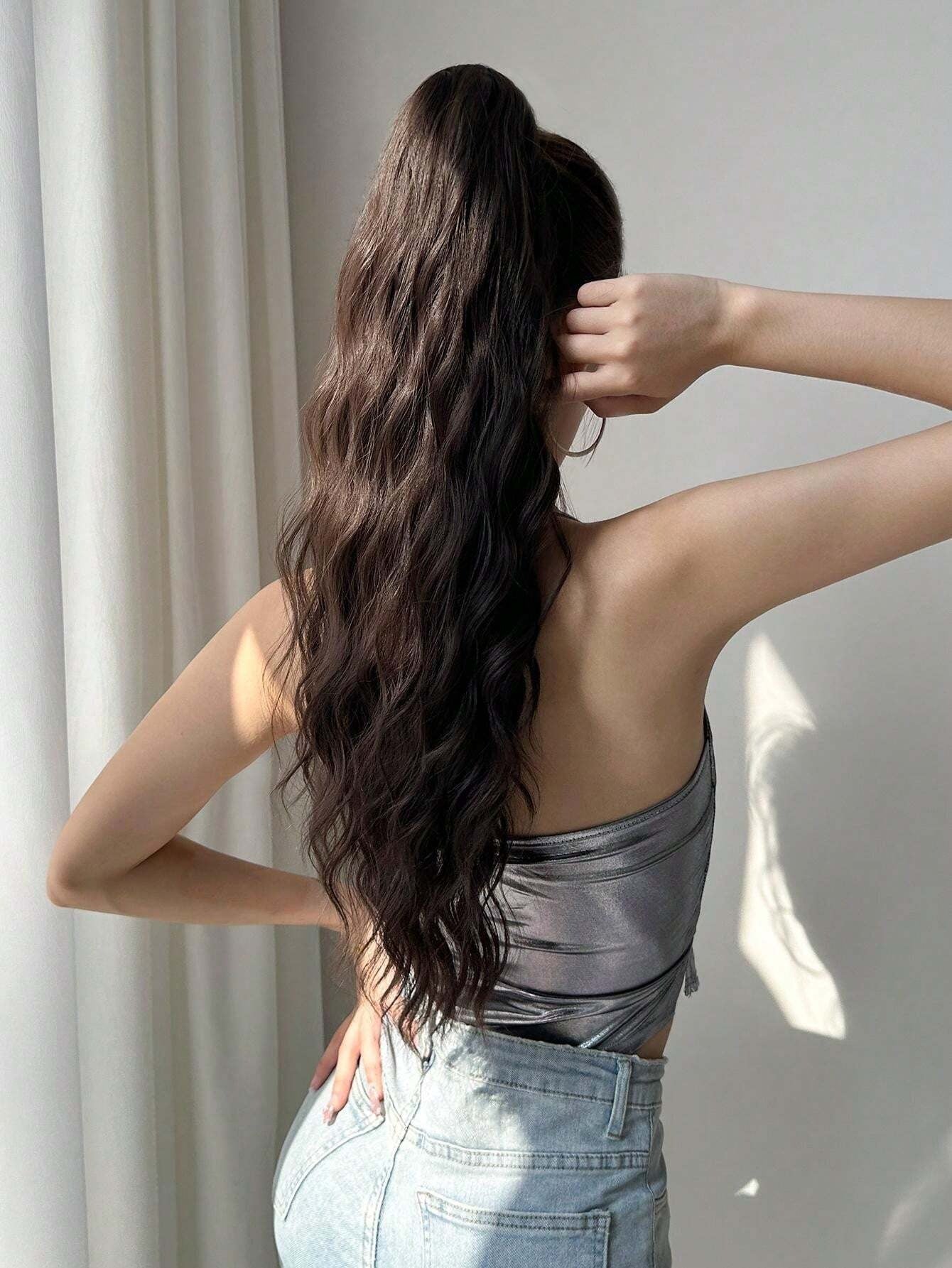 SHEIN ذيل حصان وتر ويف بتجعيدات ناعمة