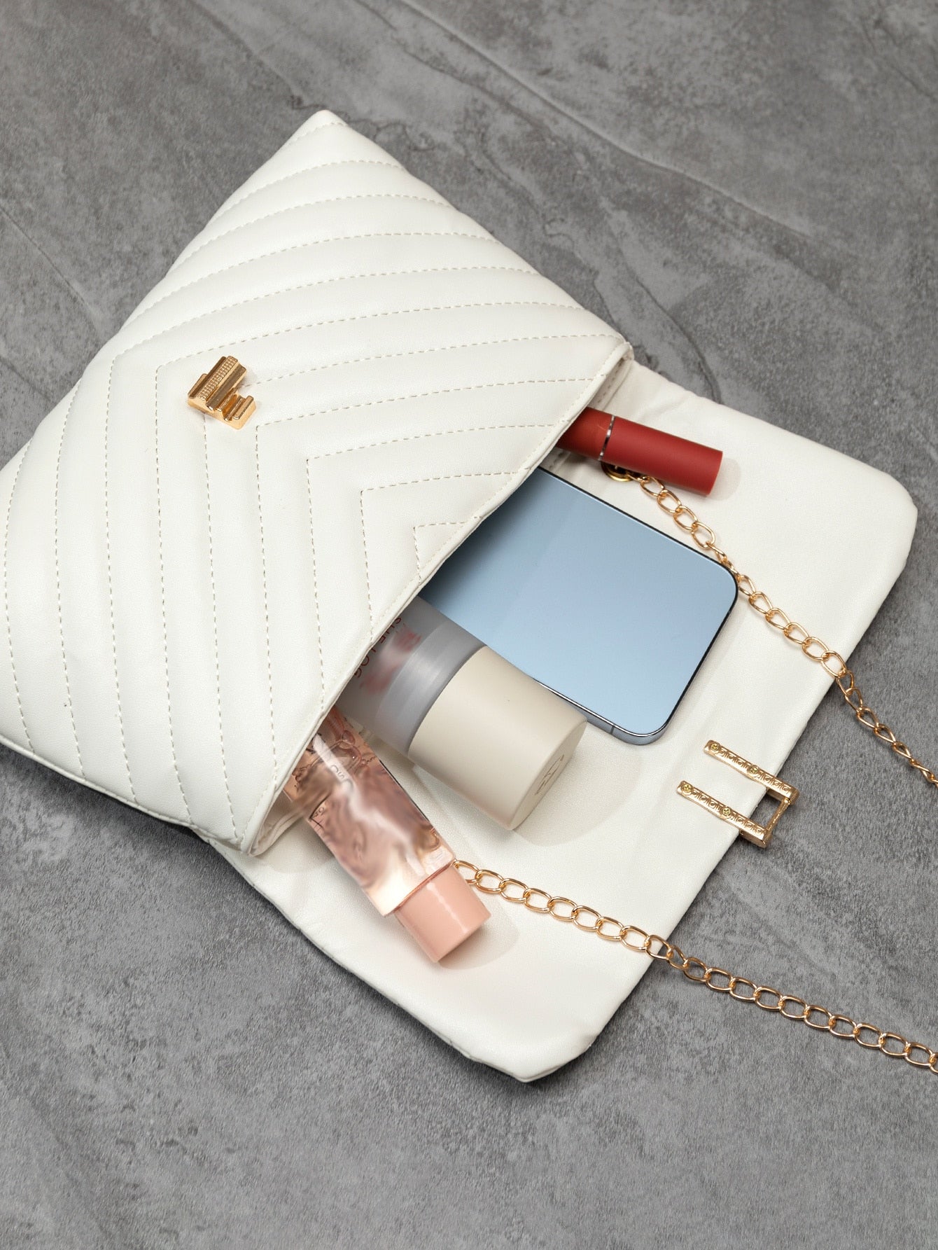 Chevron Pattern Chain Square Bag