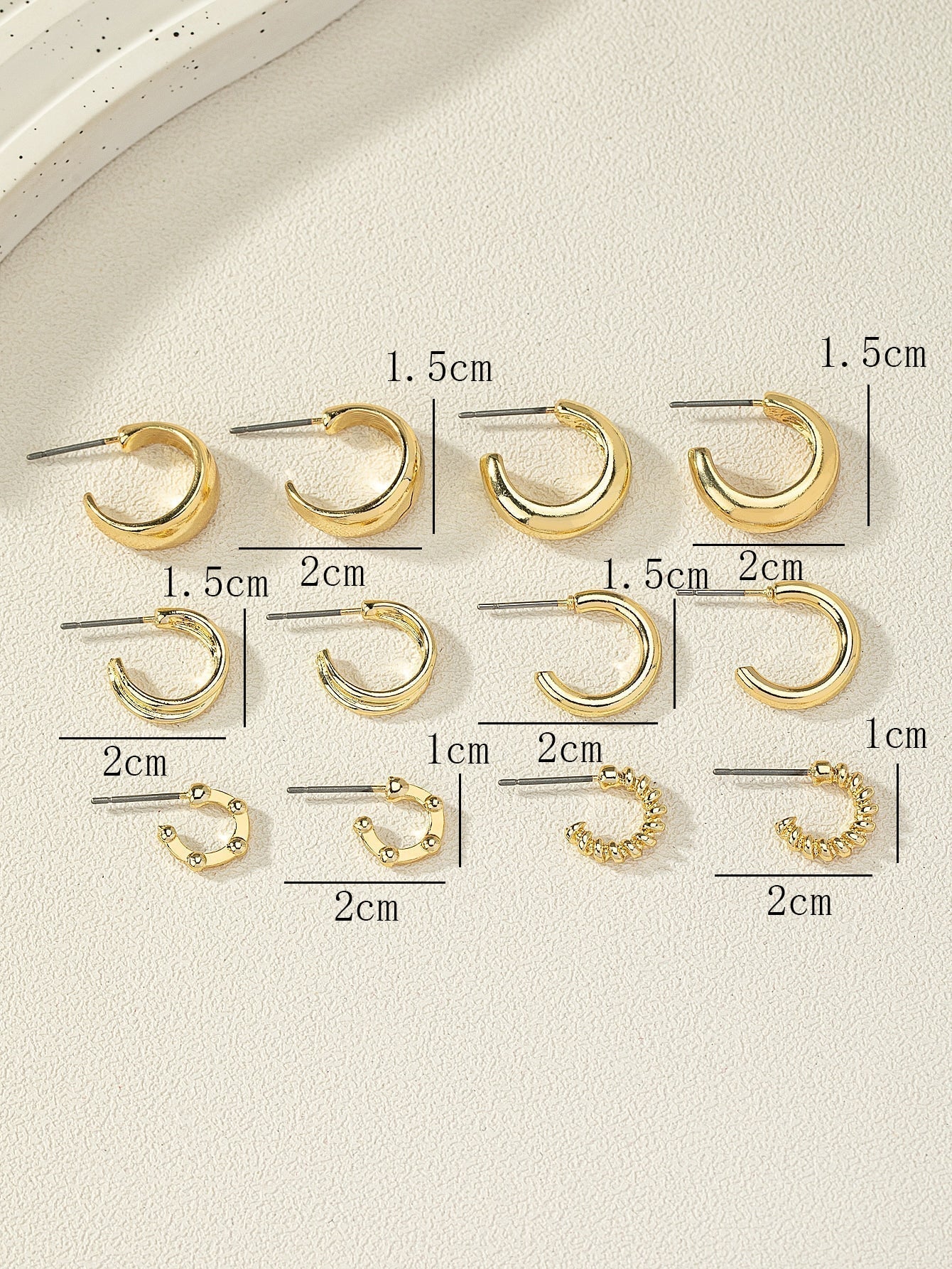 1 Set of 6 Pairs Fashionable Zinc Alloy Gold-Plated Metal Textured Large C Design Hoop Earrings Minimalist Style Simple Ear Jewelry Suitable for Women'S Daily Wear