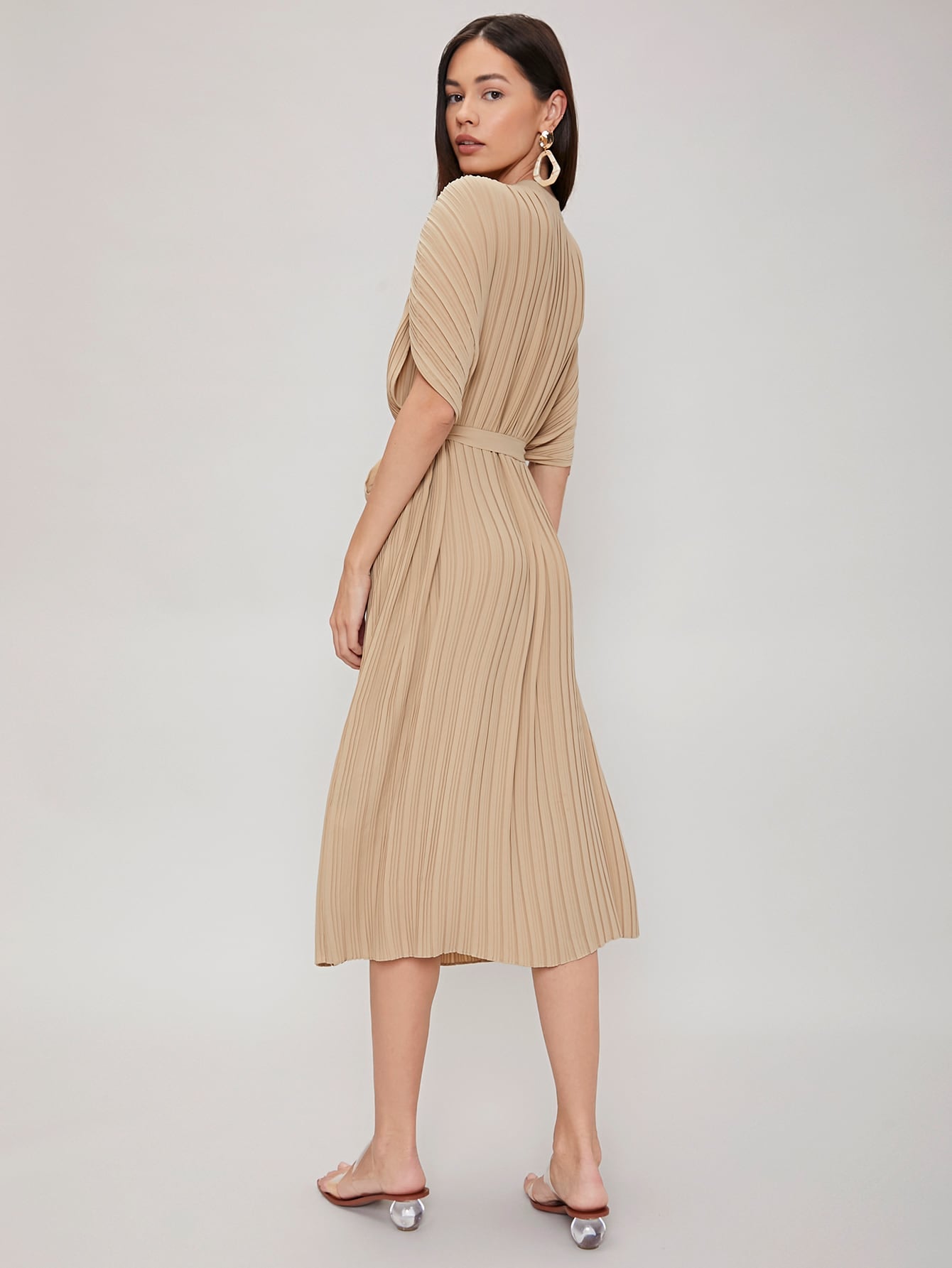 MOTF PREMIUM STRAIGHT BELTED PLEATED DRESS