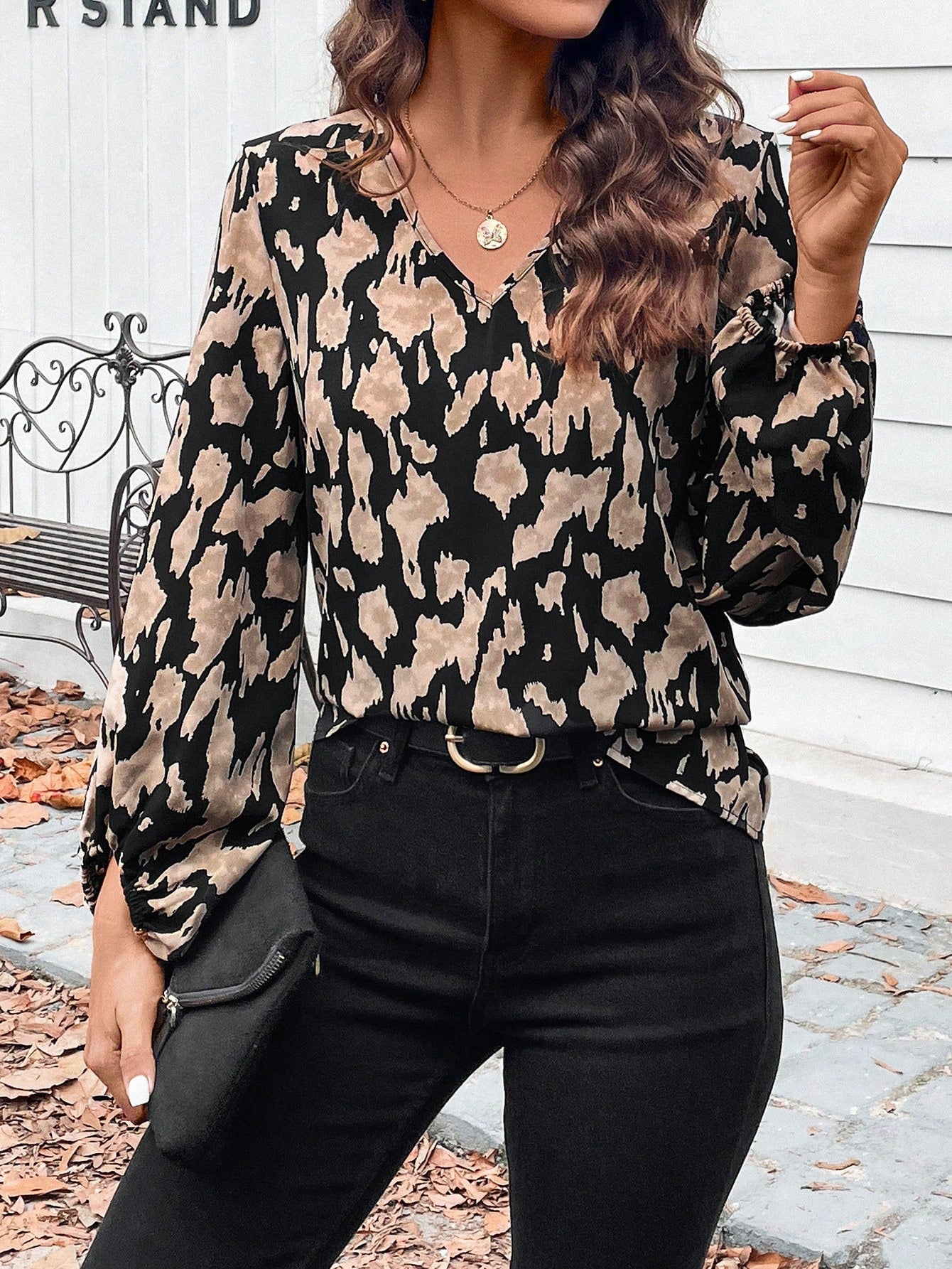 SHEIN LUNE Allover Print Lantern Sleeve Blouse