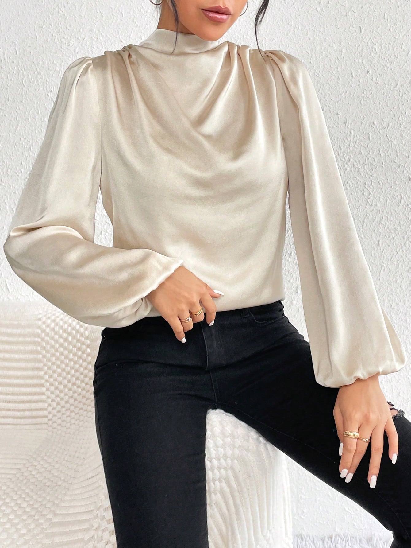 SHEIN Privé Women'S Solid Color Half High Collar Lantern Sleeve Blouse