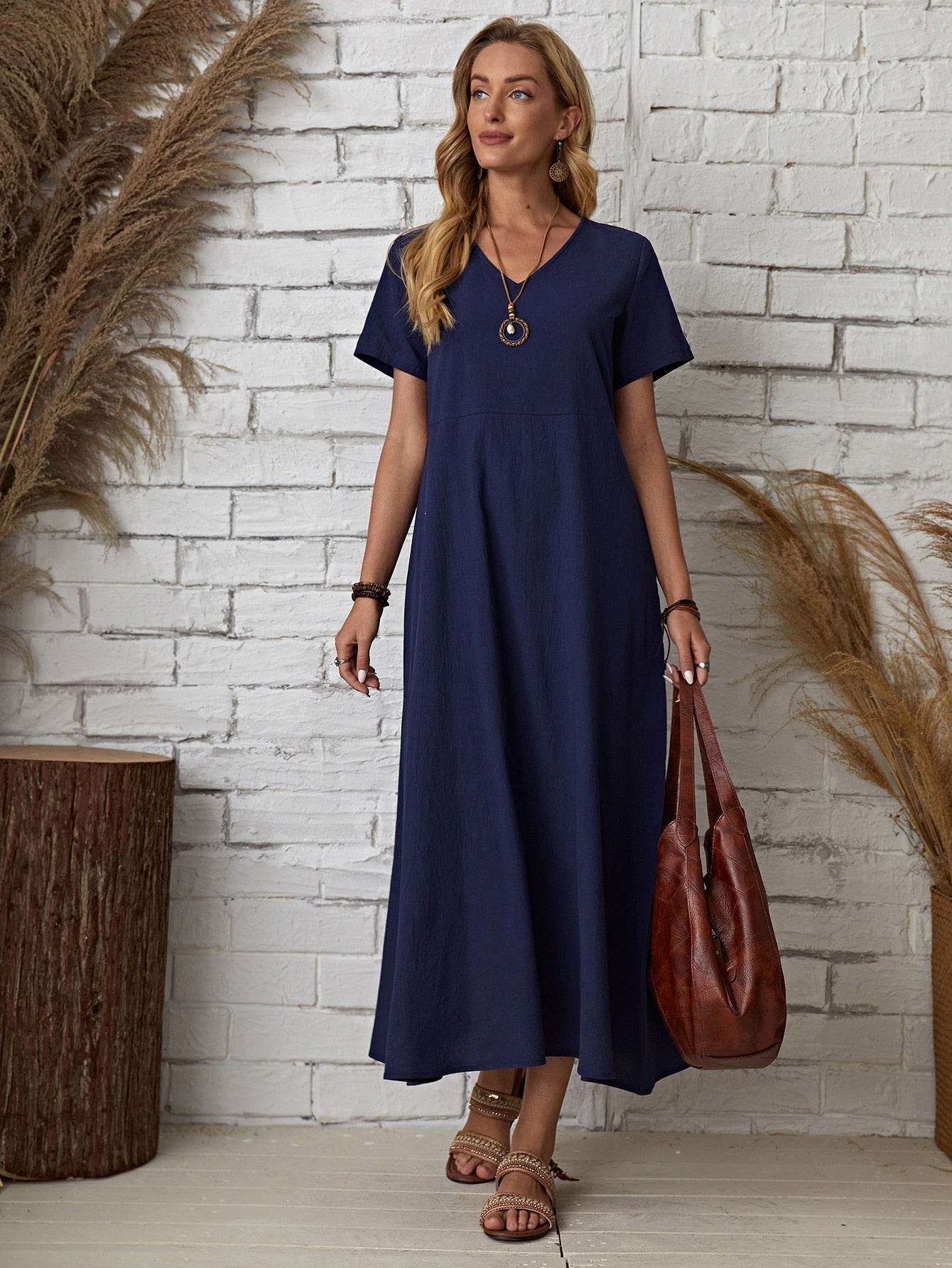 SHEIN فستان تونيك بلون موحد وبياقة على شكل V