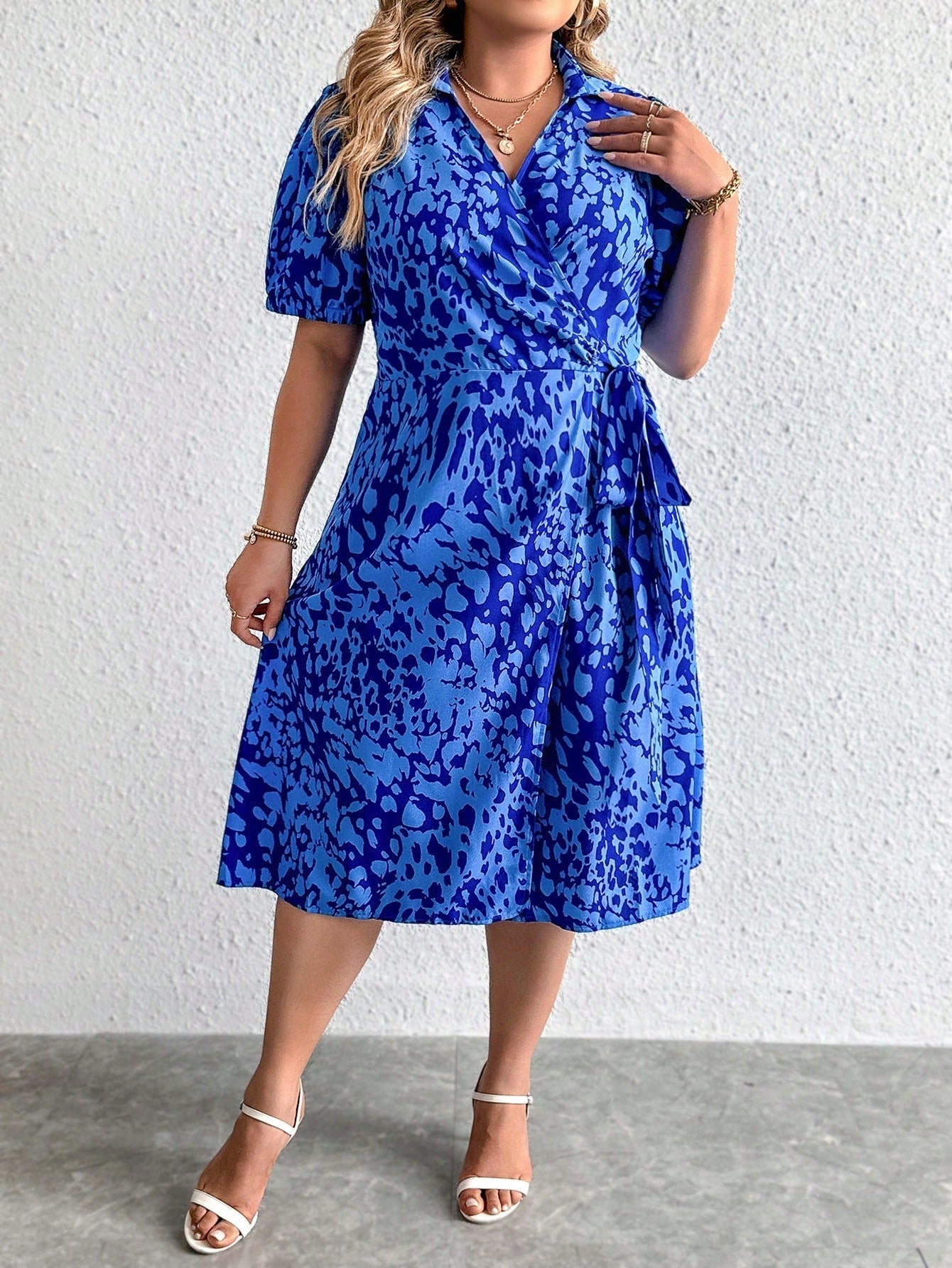 SHEIN Essnce plus Allover Print Knot Side Wrap Dress
