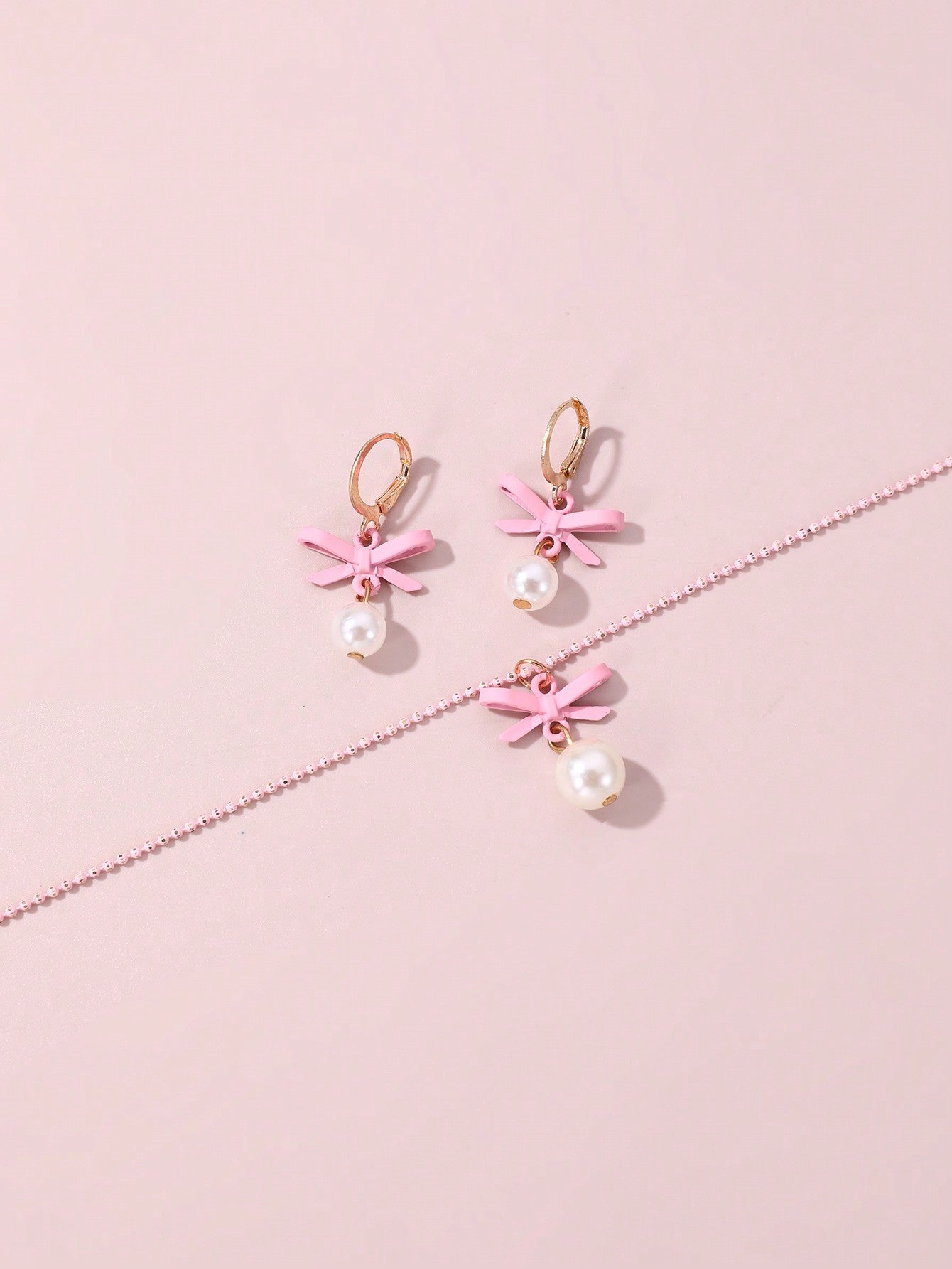 3Pcs/Set Girls' Pearl Necklace with Bowknot Pendant, 1 Pair of Earrings and 2Pcs Sweet Daily Accessories