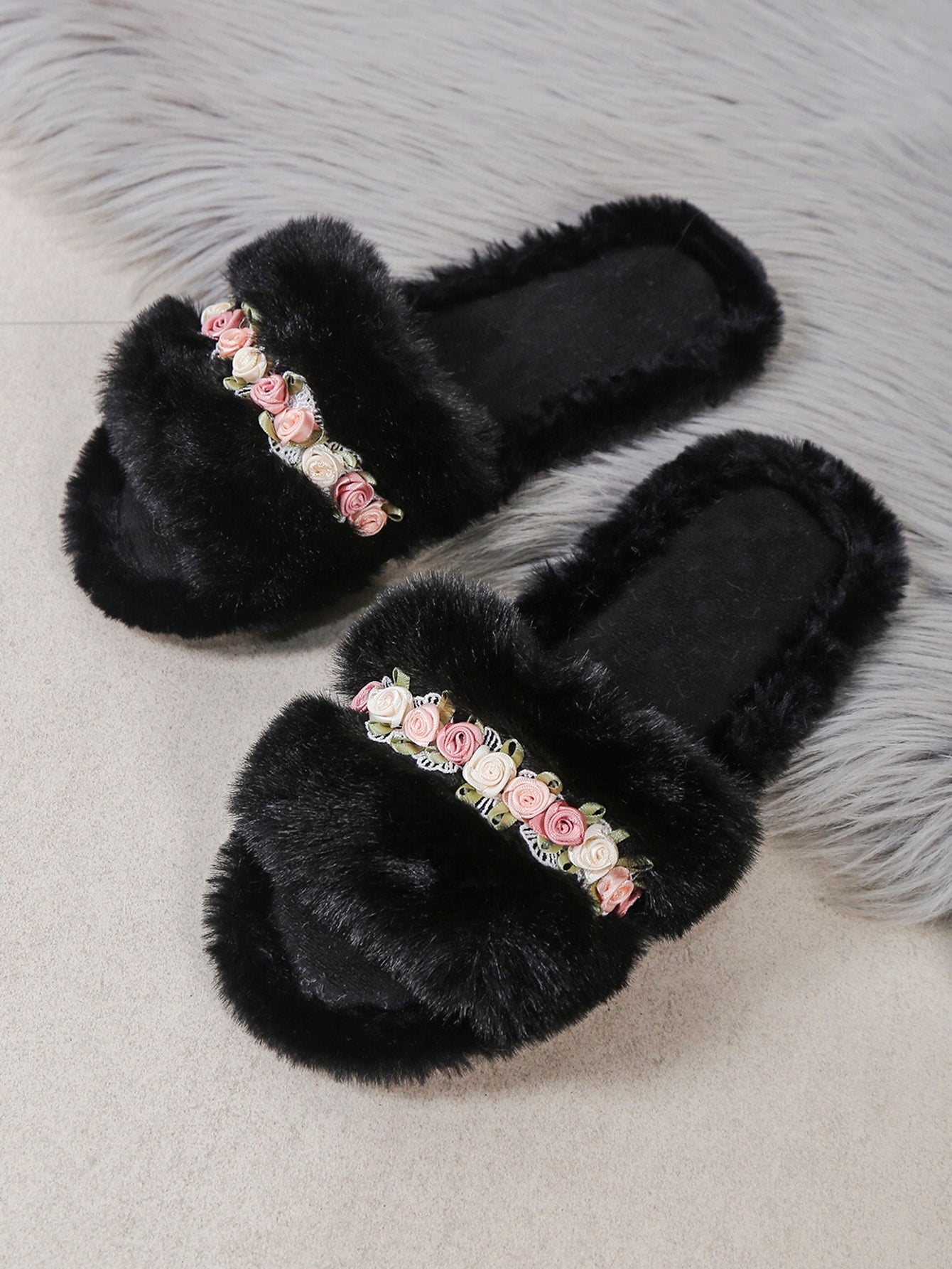Ladies' Black Floral Decor Fuzzy Bedroom Slippers with Plant Pattern, Fashionable