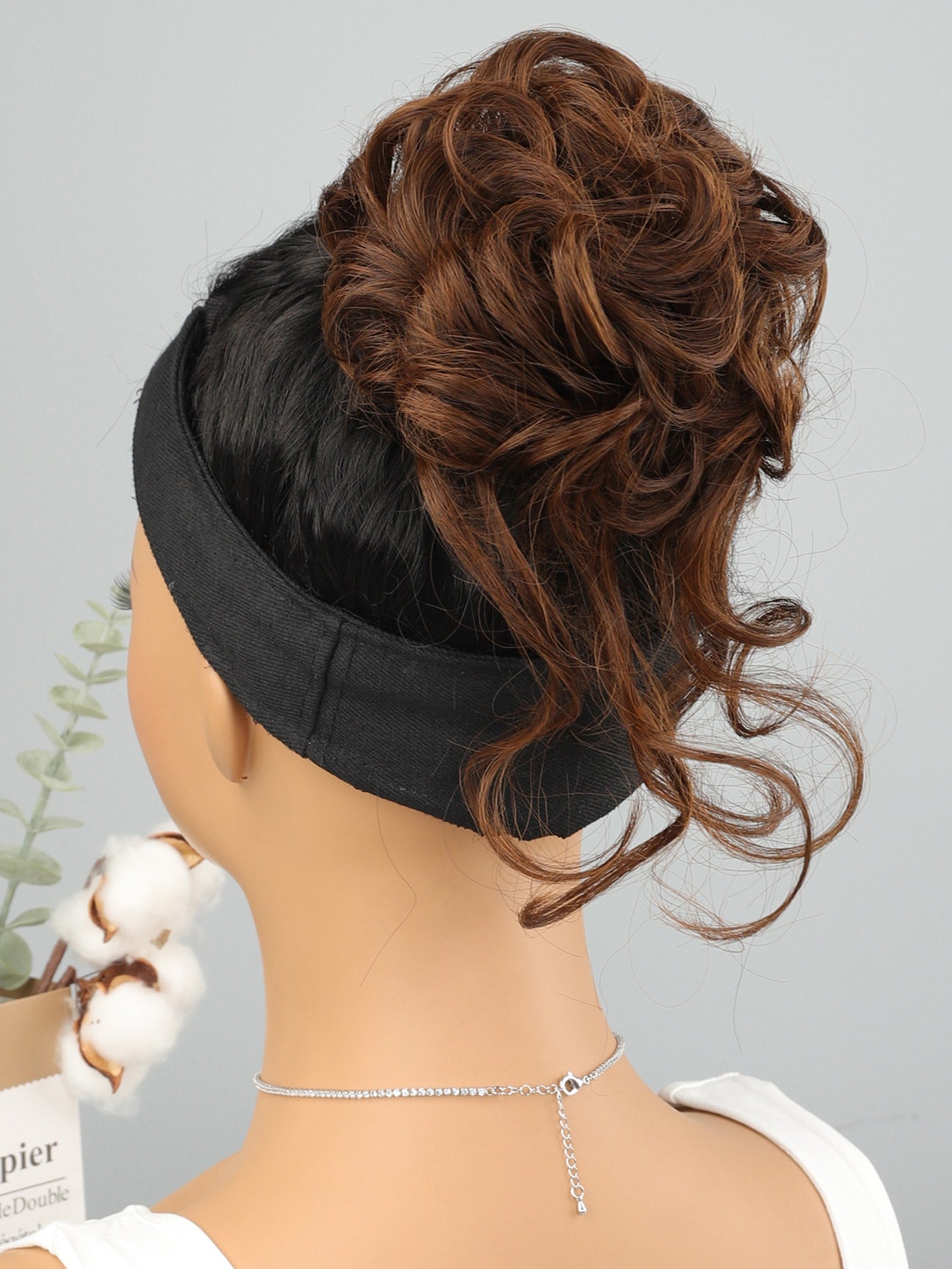 Synthetic Messy Curly Claw Hair Bun Chignon Hair Extensions Scrunchy Fake False Light Brown Hair with Tail for Women Hairpieces