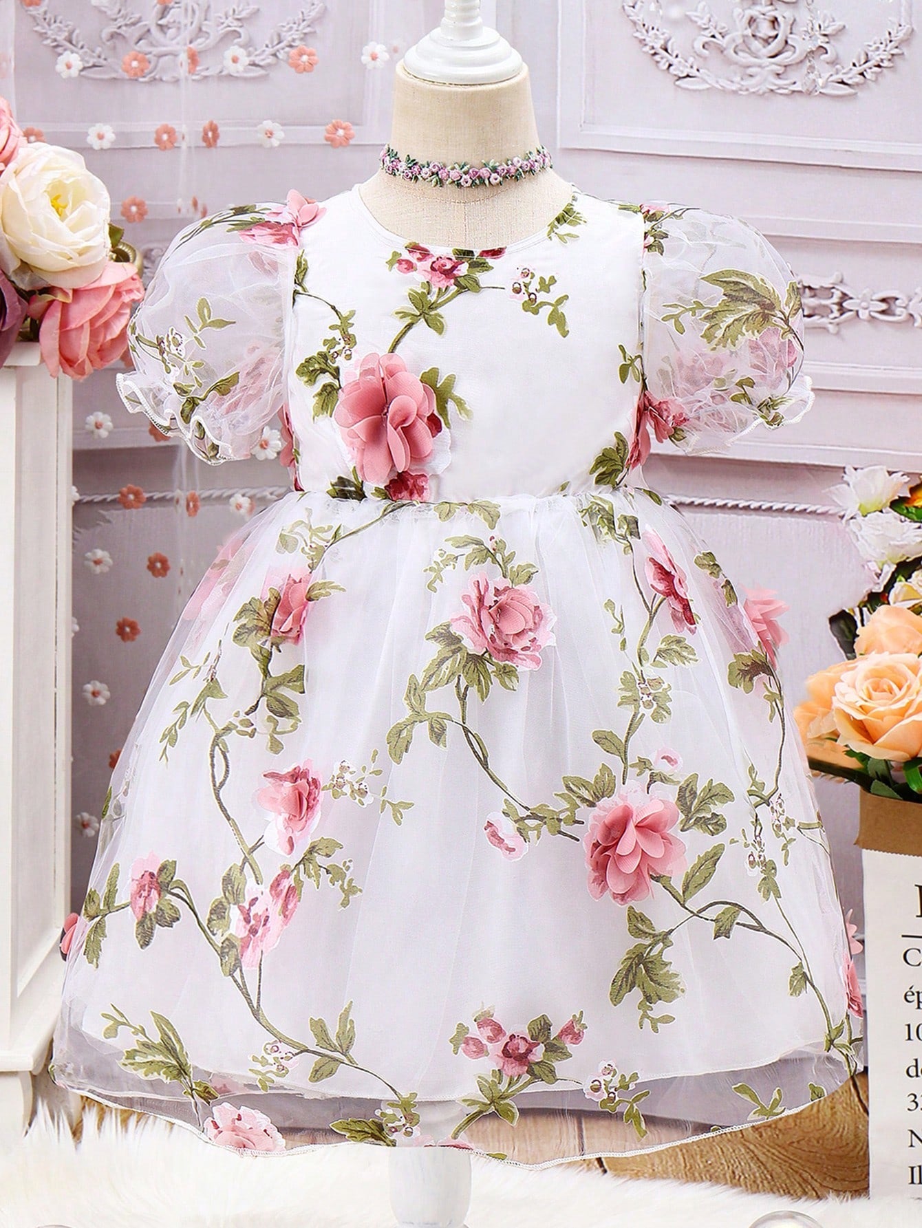 SHEIN Kids CHARMNG Young Girl'S Floral Print Short Puffy Sleeve Elegant & Romantic Spring/Summer Vacation/Evening/Picnic/Wedding Lawn Party Dress