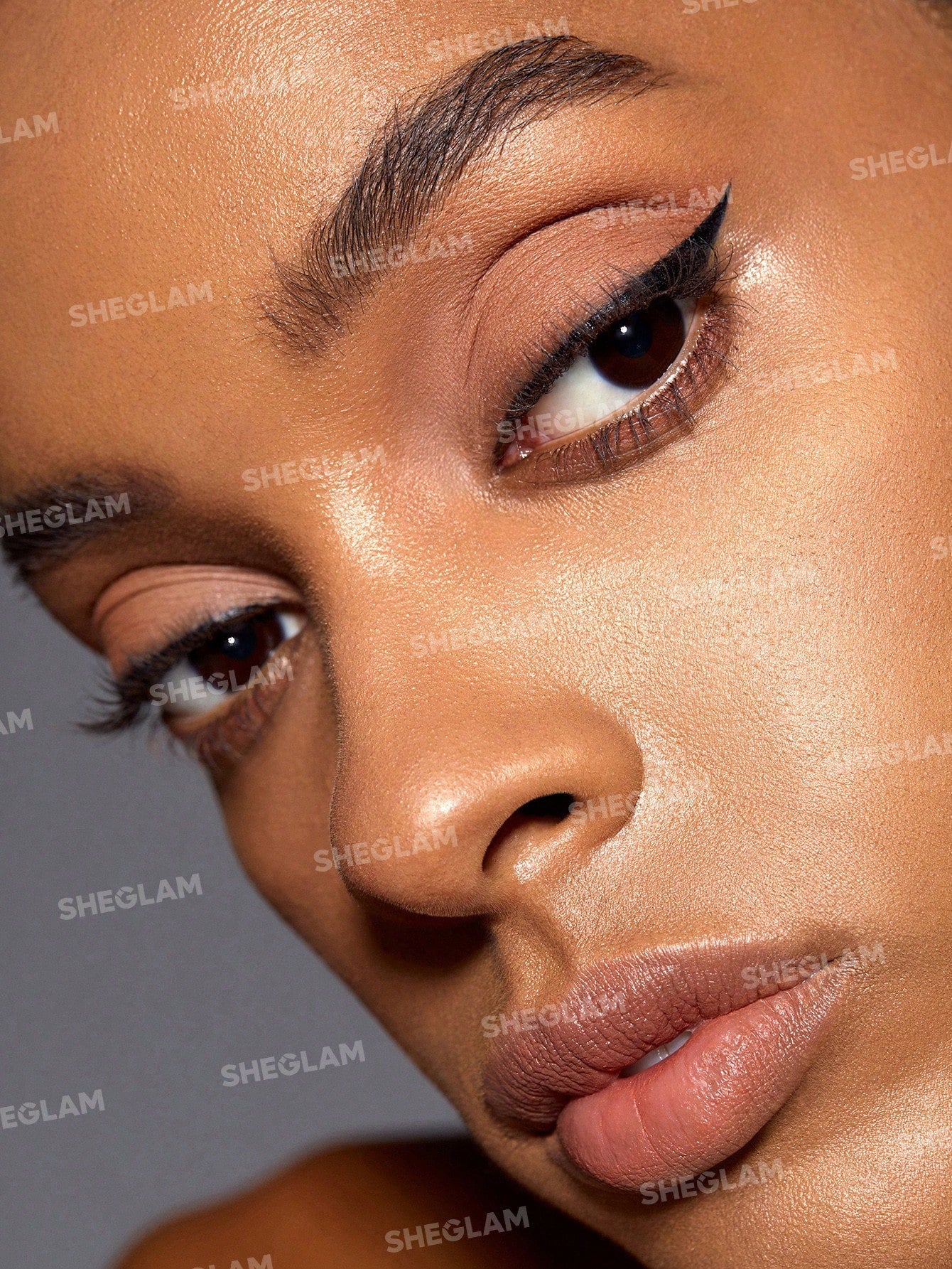 SHEGLAM Get Foxy Eye Stamp & Liner Pen 3 in 1 Waterproof Liquid Eyeliner Pencil Cat Eye Smudge-Proof Long-Lasting Easy to Use Eyeliner Beginner Eye Make up Black Friday Sale Eyeliner