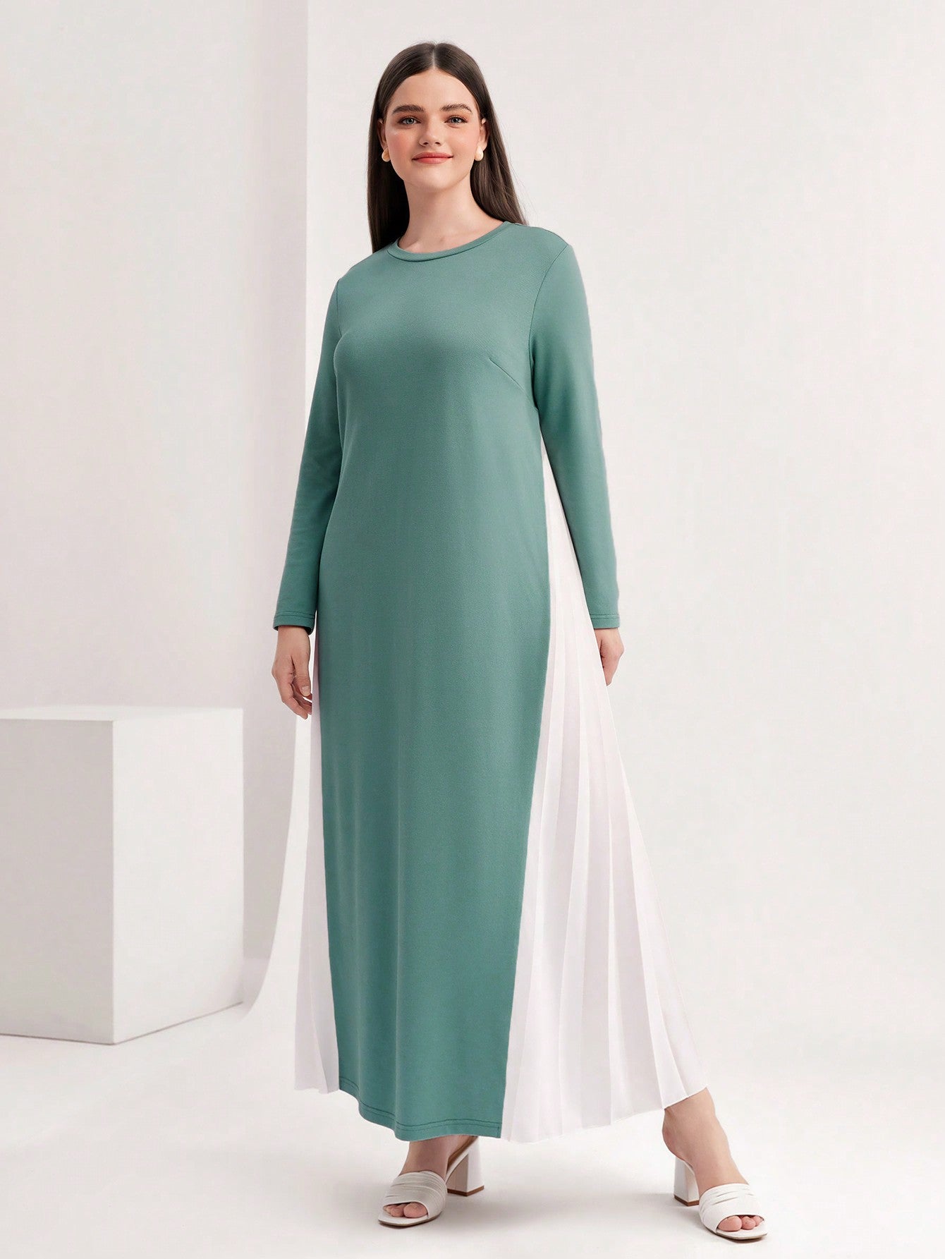SHEIN Mulvari plus Two Tone Tee Dress