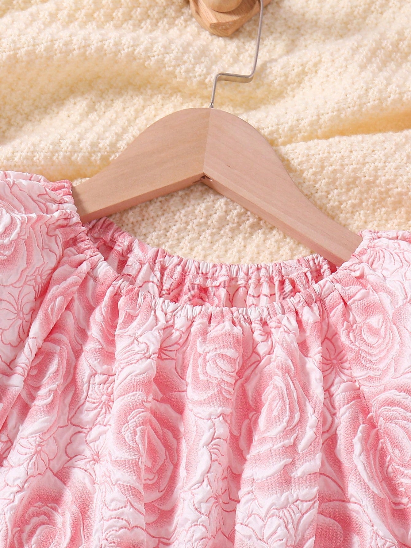 SHEIN Kids CHARMNG Little Girls' Romantic & Gorgeous Floral Print Puff Sleeve A-Line Party Dress for Spring/Summer