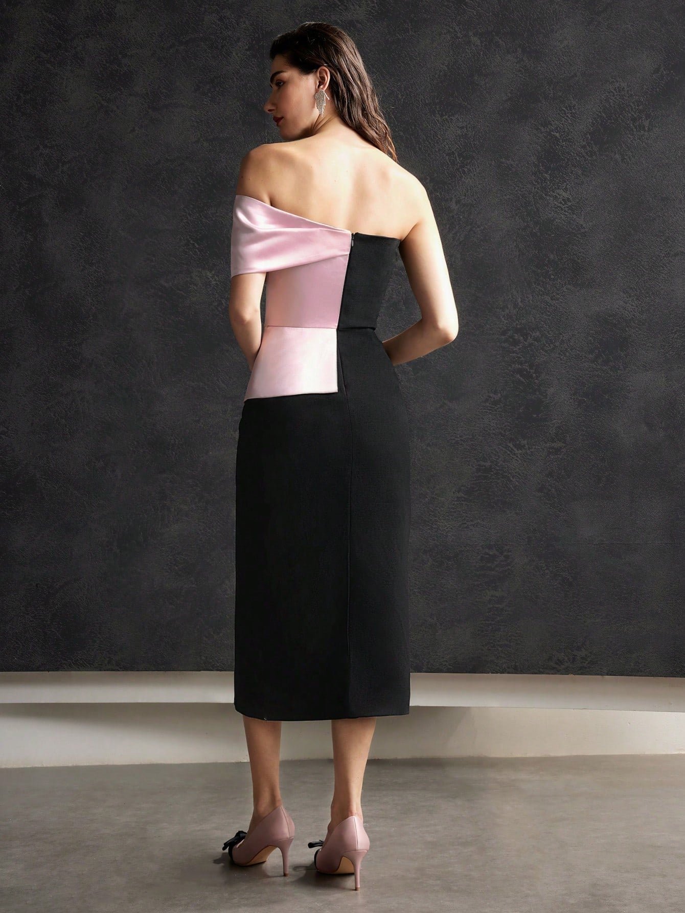 MOTF PREMIUM TWO-TONE OFF-SHOULDER DRESS