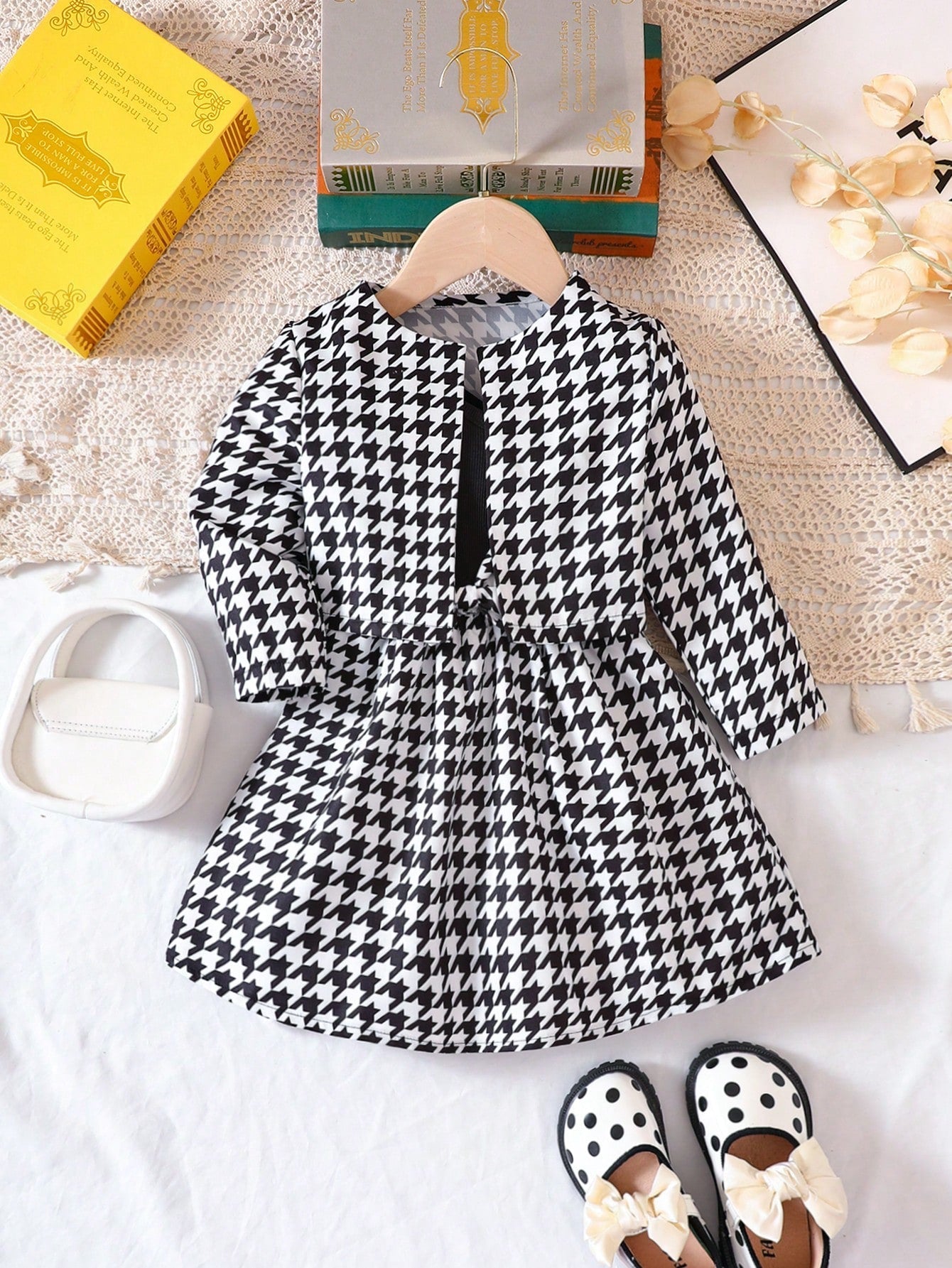 SHEIN Kids FANZEY Toddler Girls Houndstooth Print Bow Front Dress & Open Front Jacket