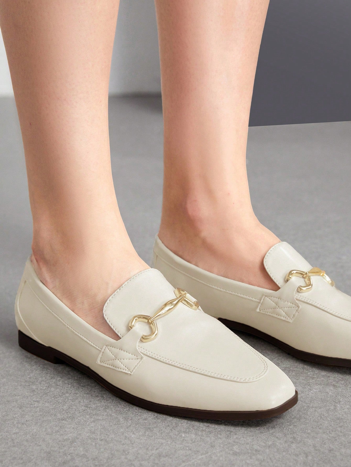 SHEIN Bizwear Chain Decor Women'S Fashionable Flat Shoes