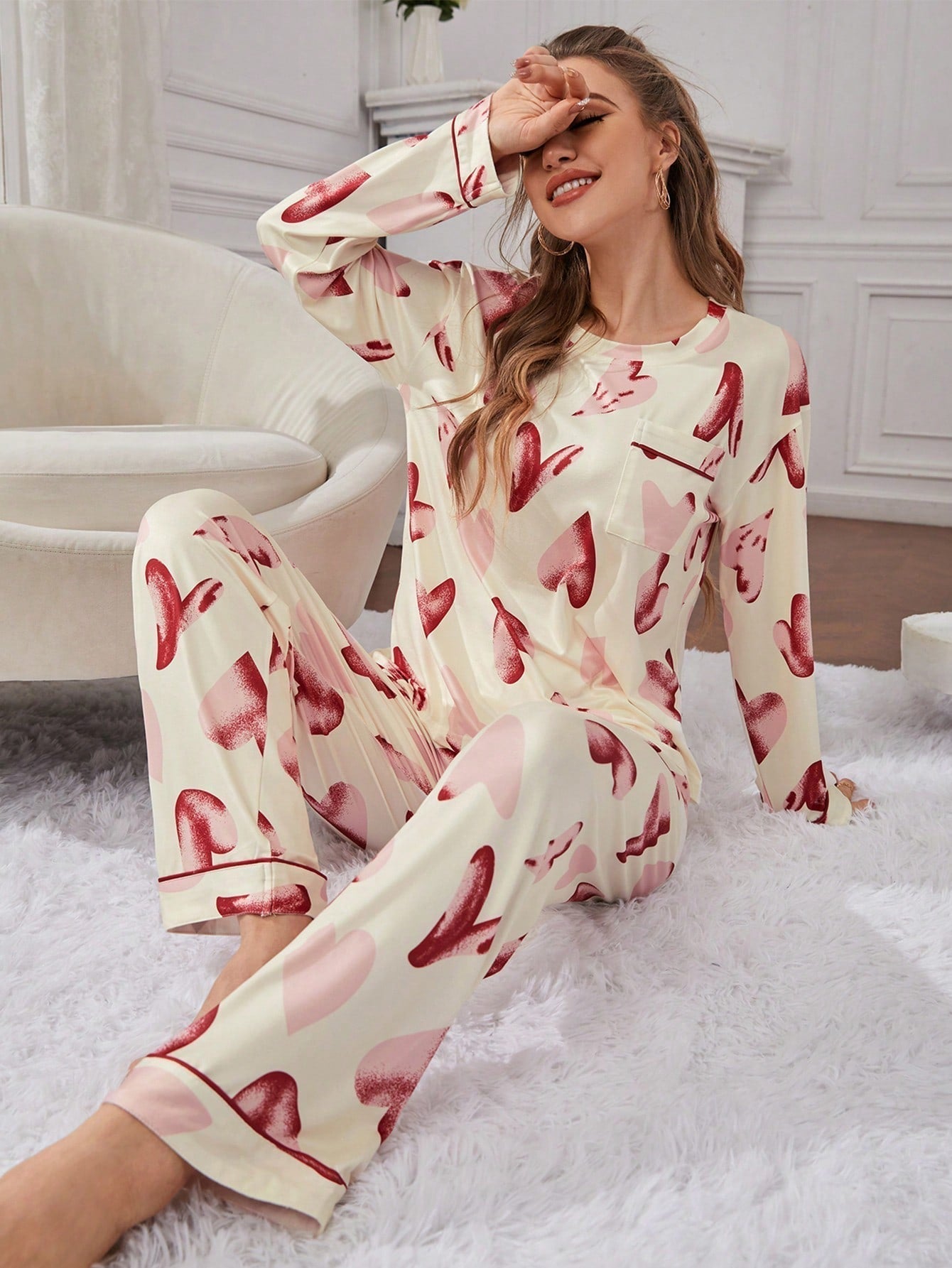 Heart Print Contrast Piping PJ Set