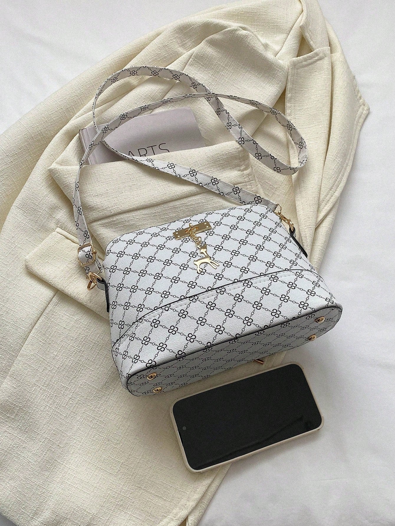 Small Dome Bag Elegant Geometric Pattern Deer Charm Zipper PU