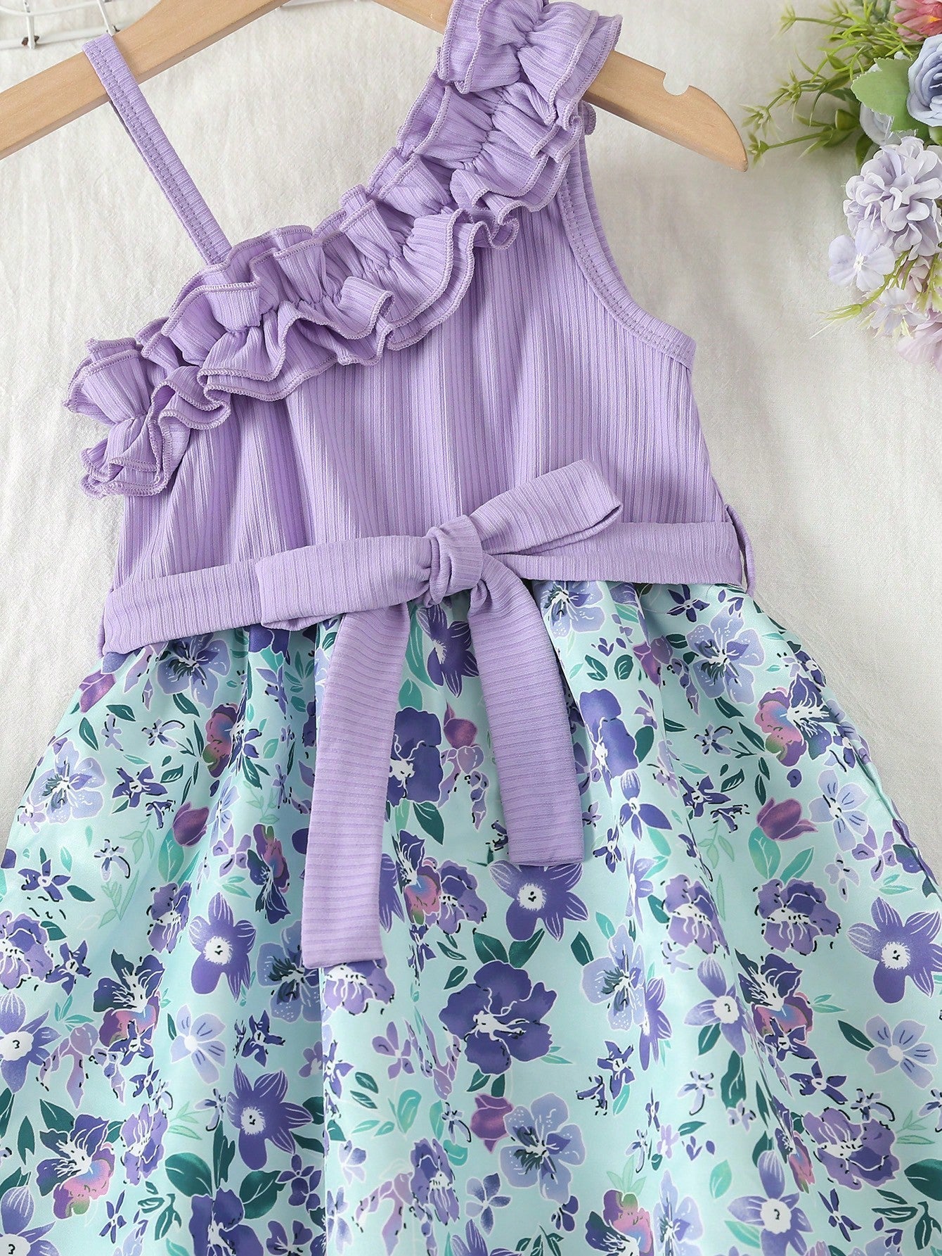 SHEIN Kids EVRYDAY Young Girl Lotus Edge Floral Printed Dress