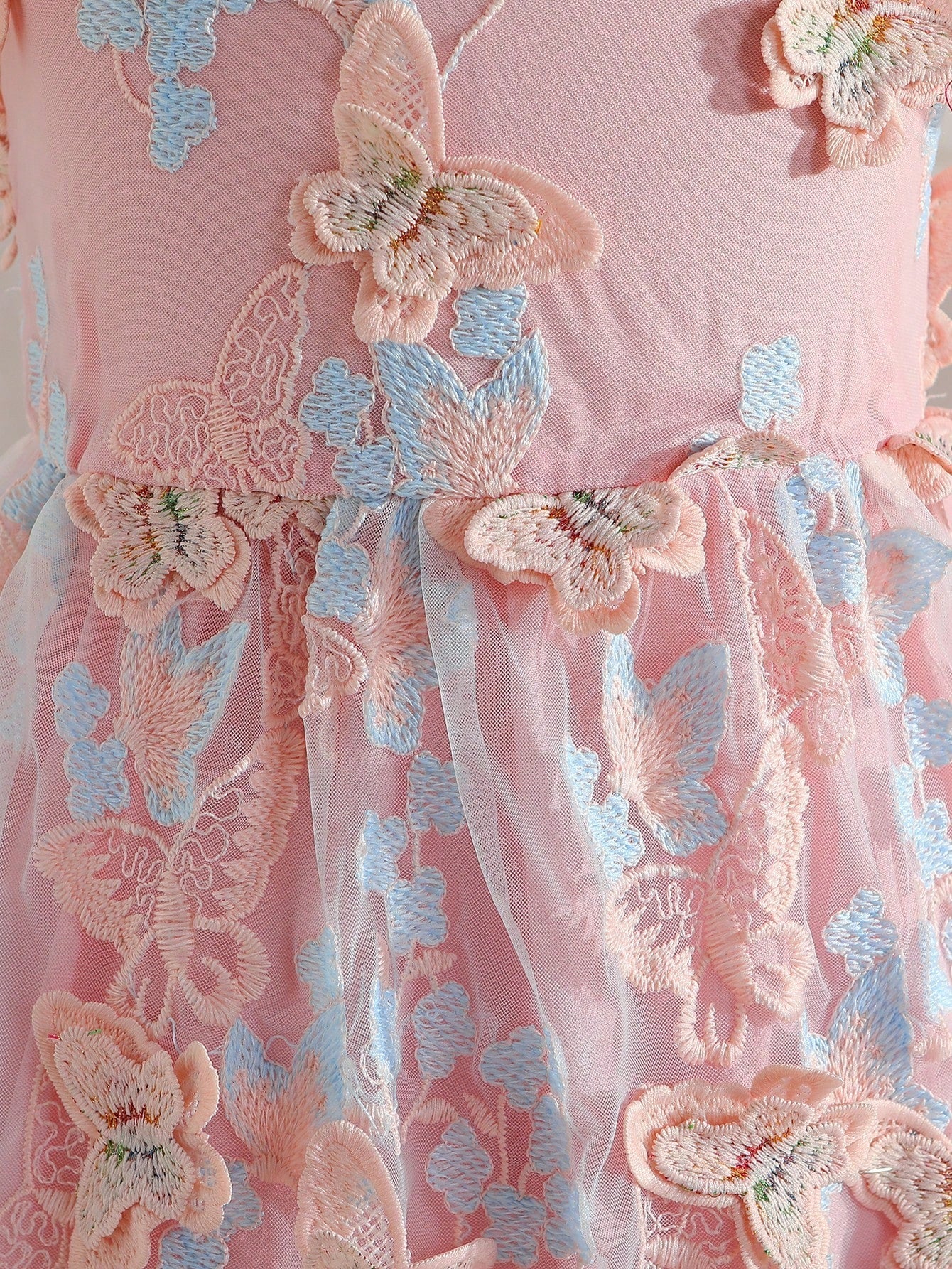 SHEIN Kids CHARMNG New Style Romantic & Gorgeous Puff Sleeves Butterfly Embroidered Lace 3D Flower Mesh Princess Dress for Young Girls