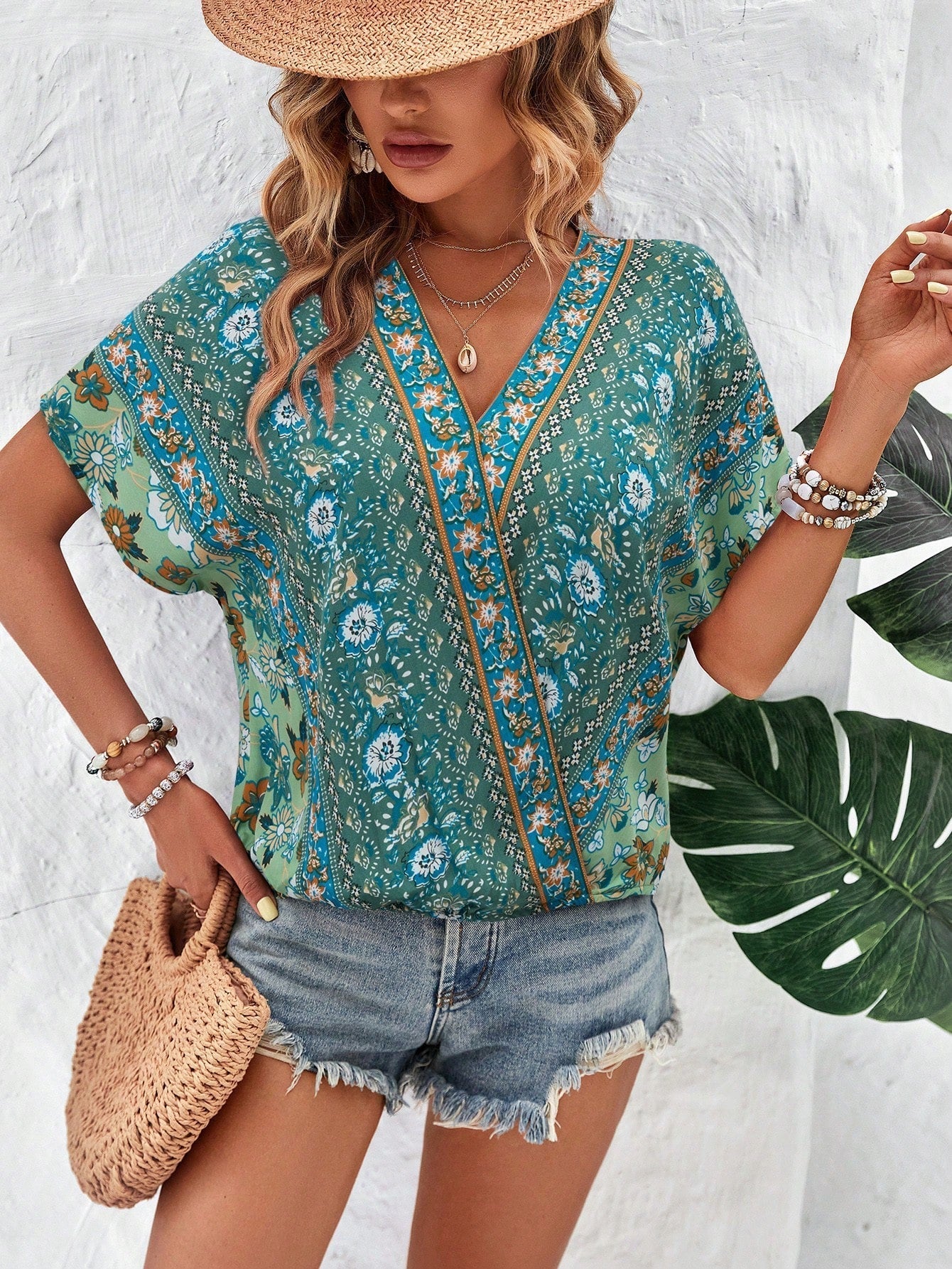 SHEIN LUNE Floral Print Batwing Sleeve Blouse