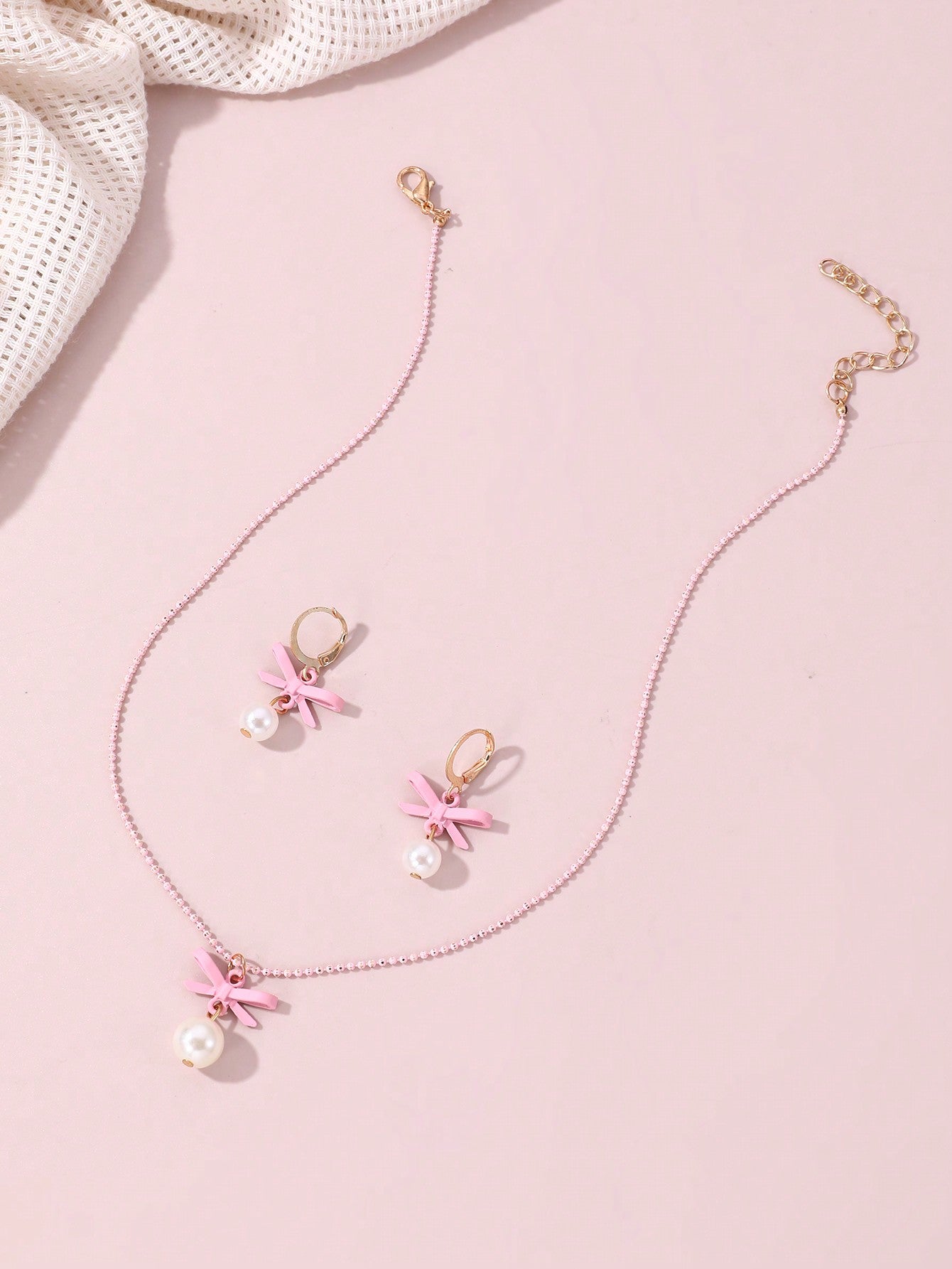 3Pcs/Set Girls' Pearl Necklace with Bowknot Pendant, 1 Pair of Earrings and 2Pcs Sweet Daily Accessories