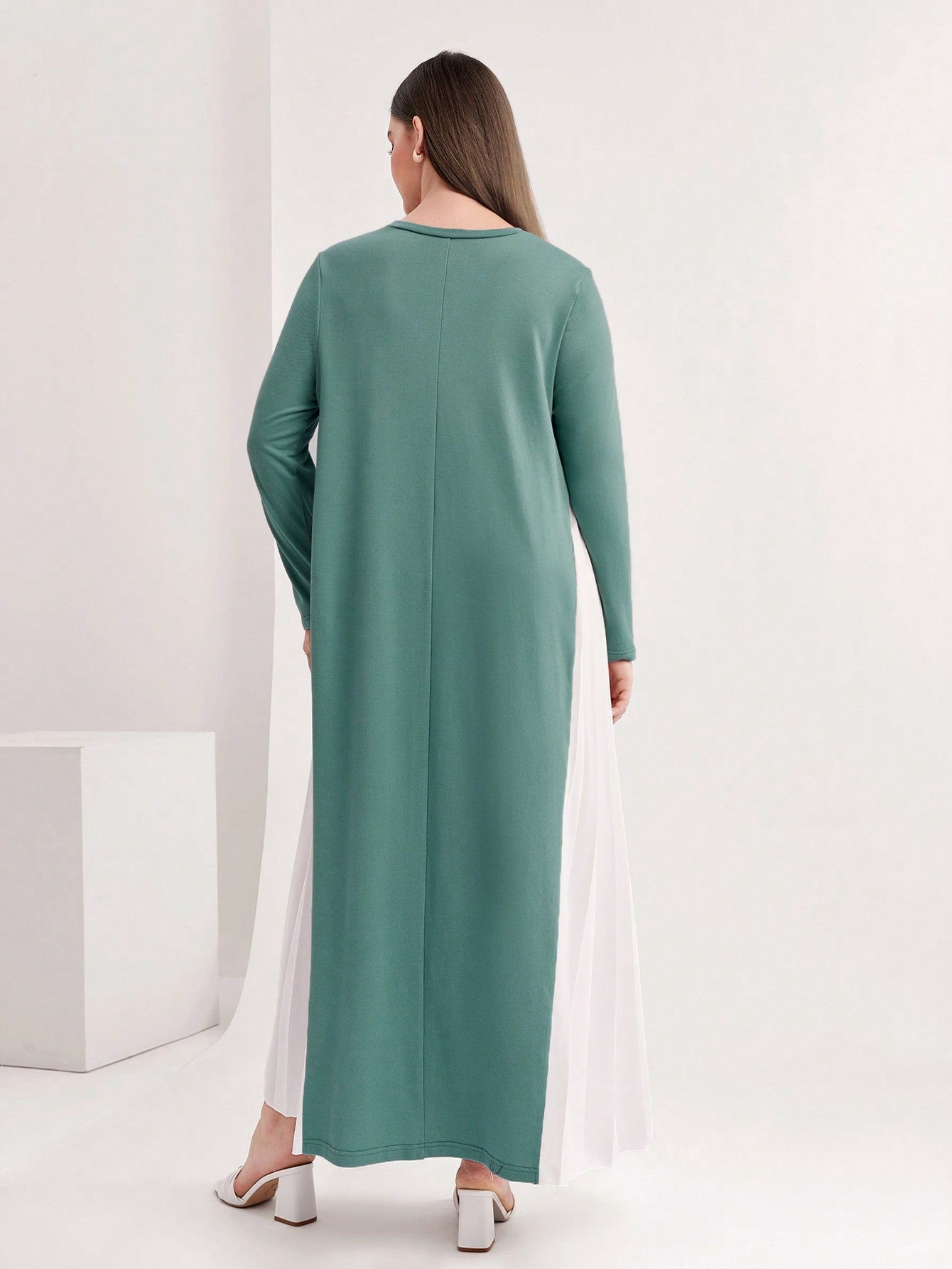 SHEIN Mulvari plus Two Tone Tee Dress