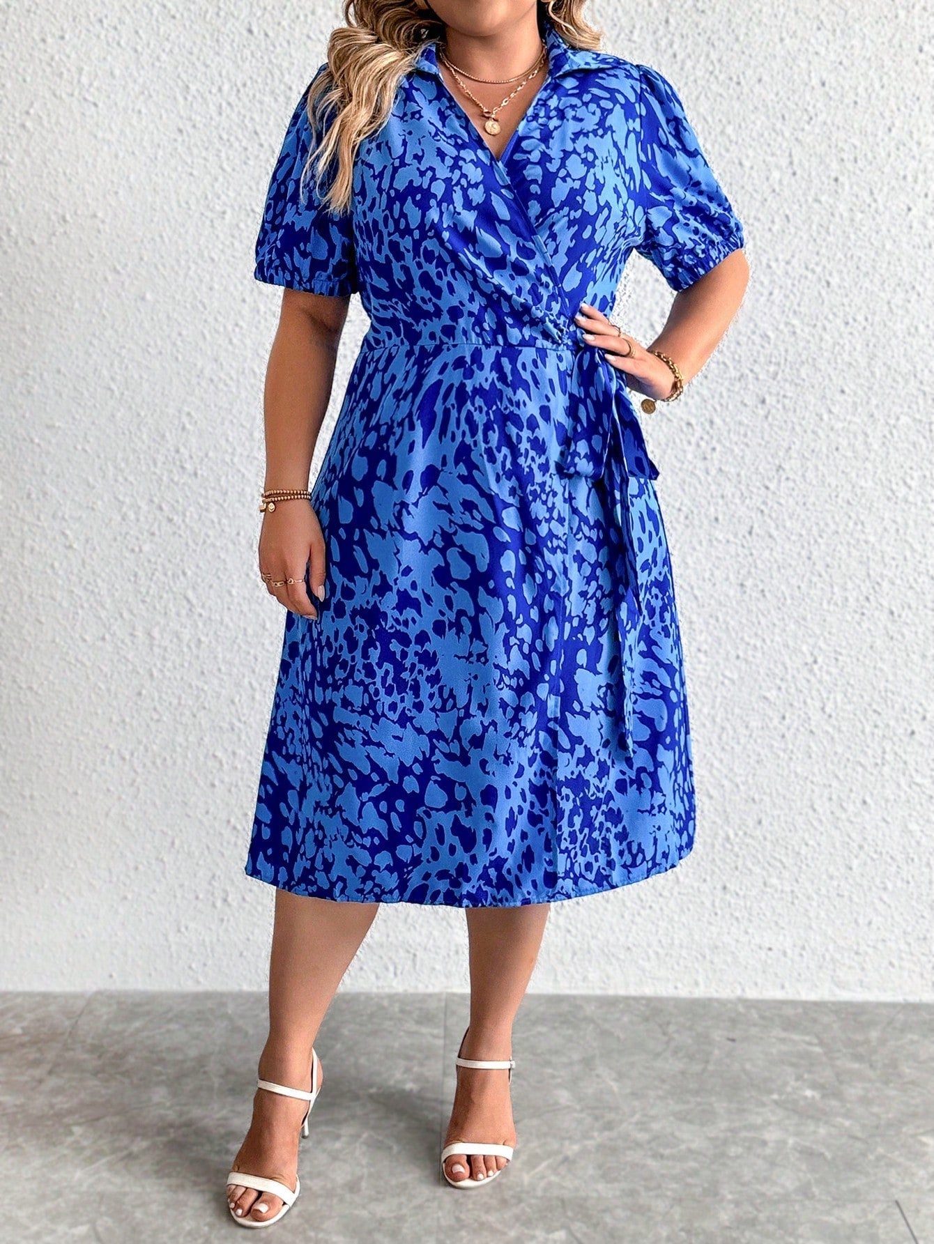 SHEIN Essnce plus Allover Print Knot Side Wrap Dress