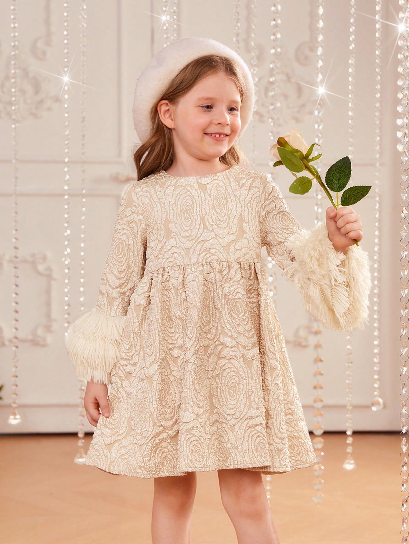 SHEIN Young Girl'S Slim Fit, Romantic and Elegant Fabric Patchwork round Neck, Head to Wear Furry Cuffs Dress
