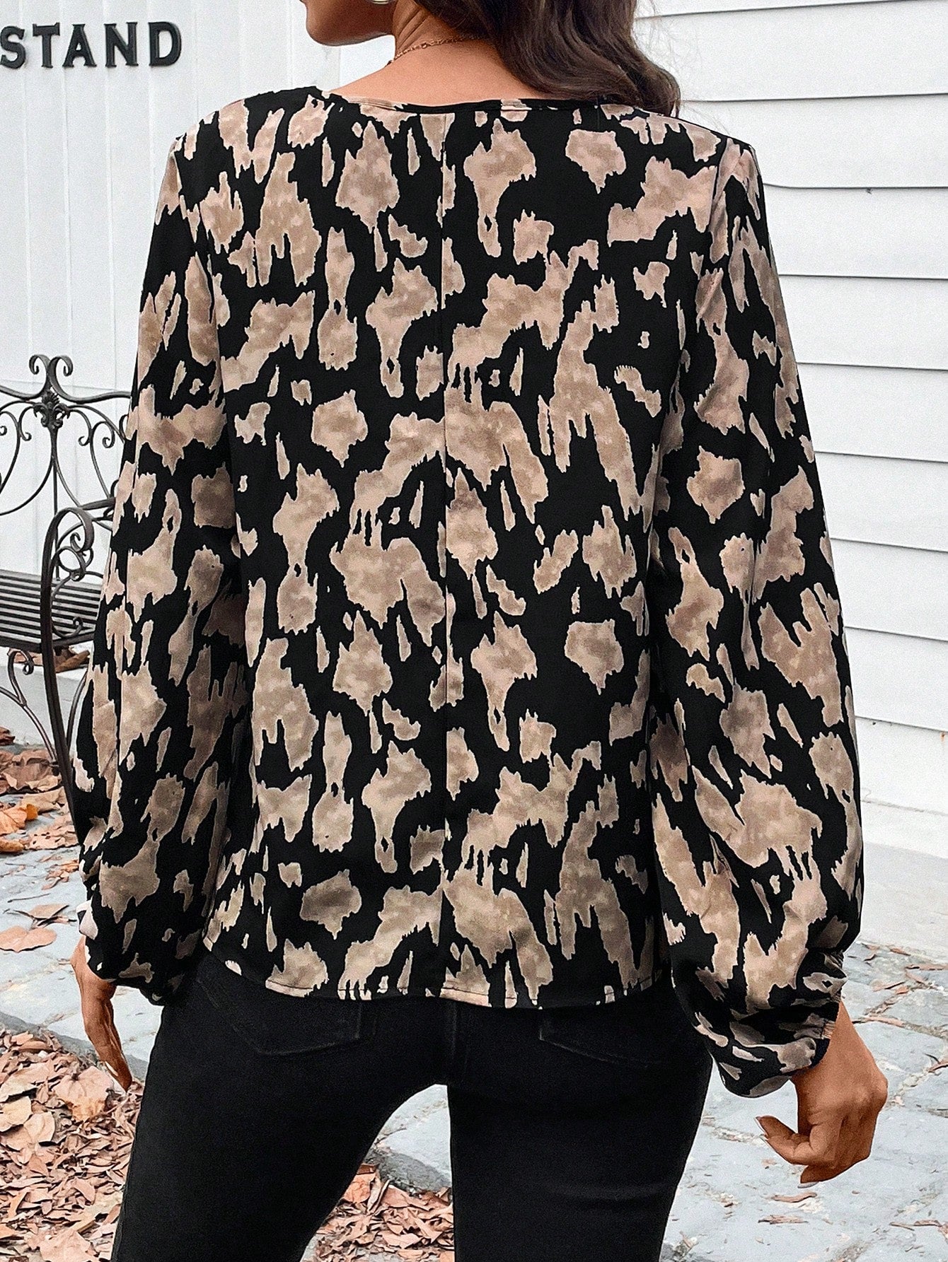 SHEIN LUNE Allover Print Lantern Sleeve Blouse