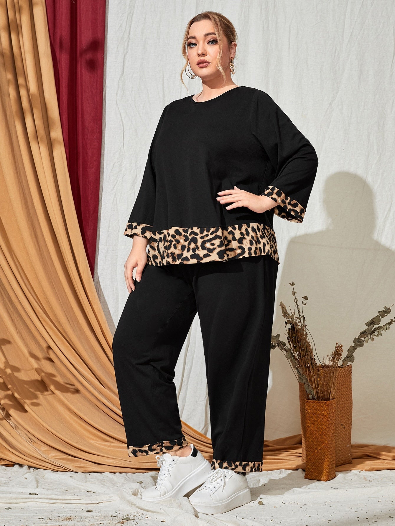 SHEIN Mulvari plus Leopard Top & Pants