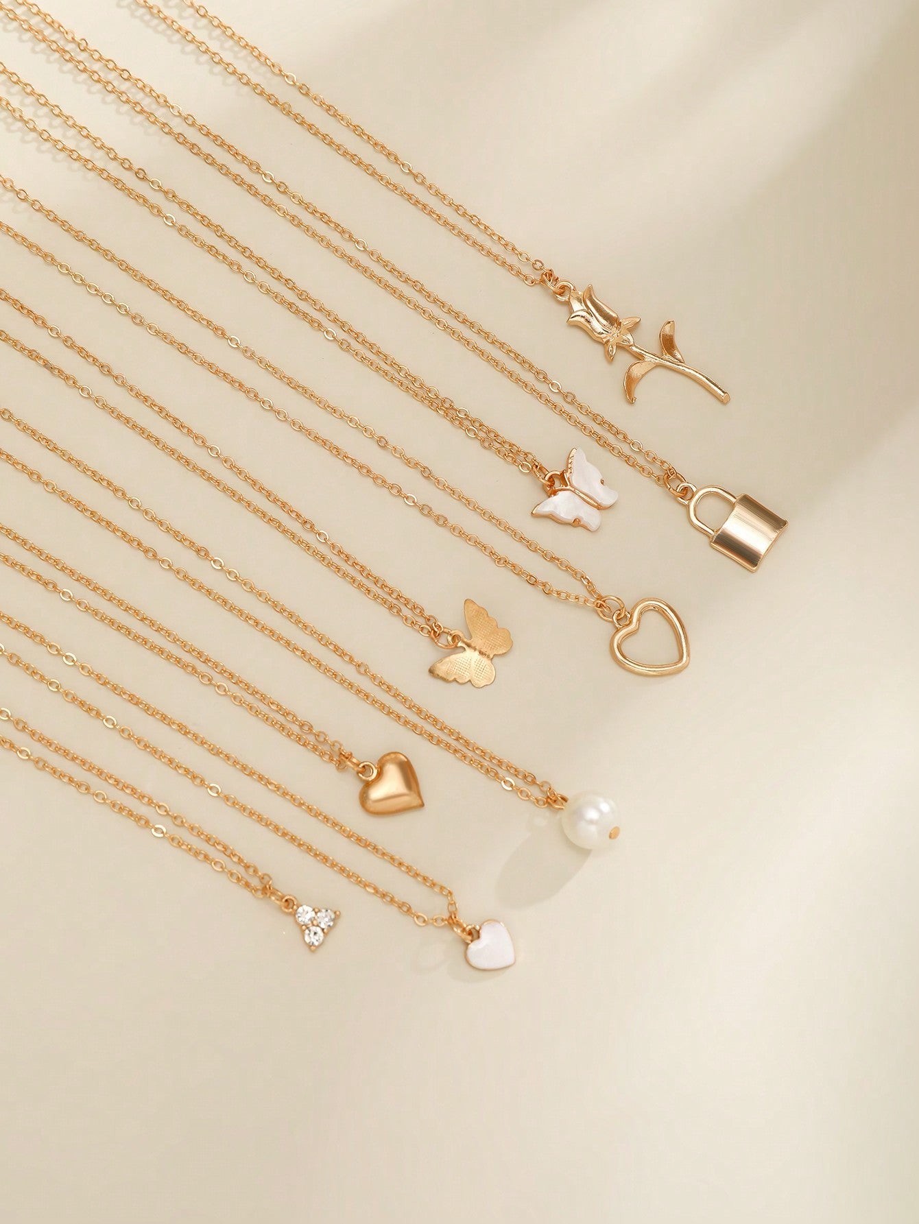 9Pcs Vintage Fashionable Heart Shaped Pearl & Butterfly & Flower & Multi-Element Pendant Charm Necklace Set for Women, Daily Party Jewelry Gift