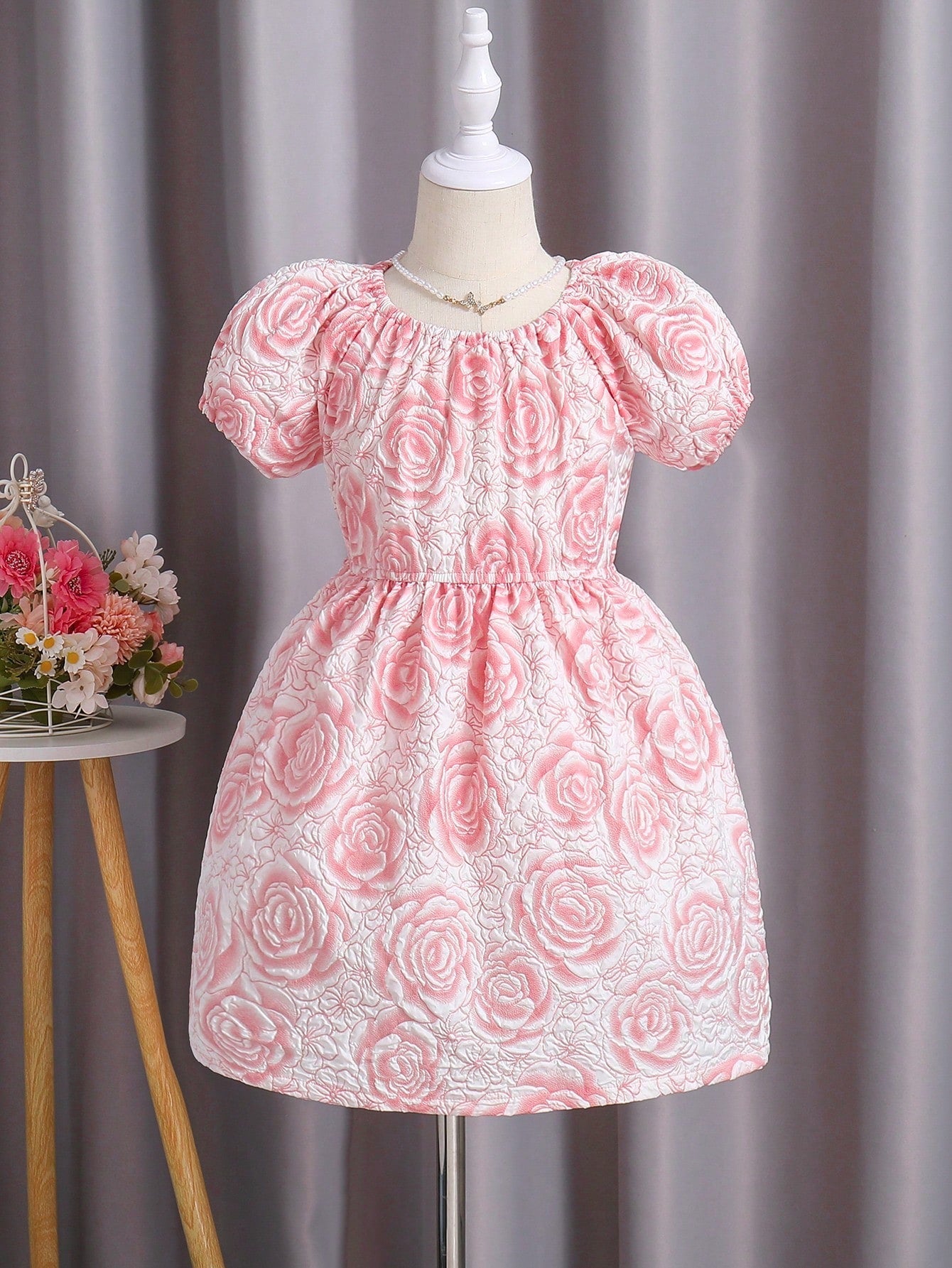 SHEIN Kids CHARMNG Little Girls' Romantic & Gorgeous Floral Print Puff Sleeve A-Line Party Dress for Spring/Summer