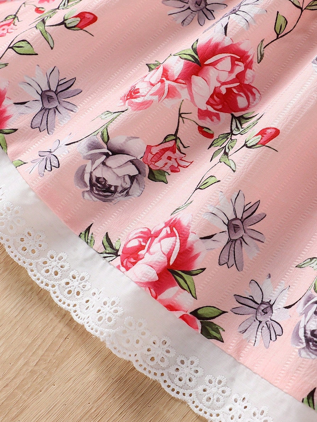 SHEIN Kids Nujoom Toddler Girls' Vintage Floral Palace Style Puffy Princess Dress with Puff Sleeves