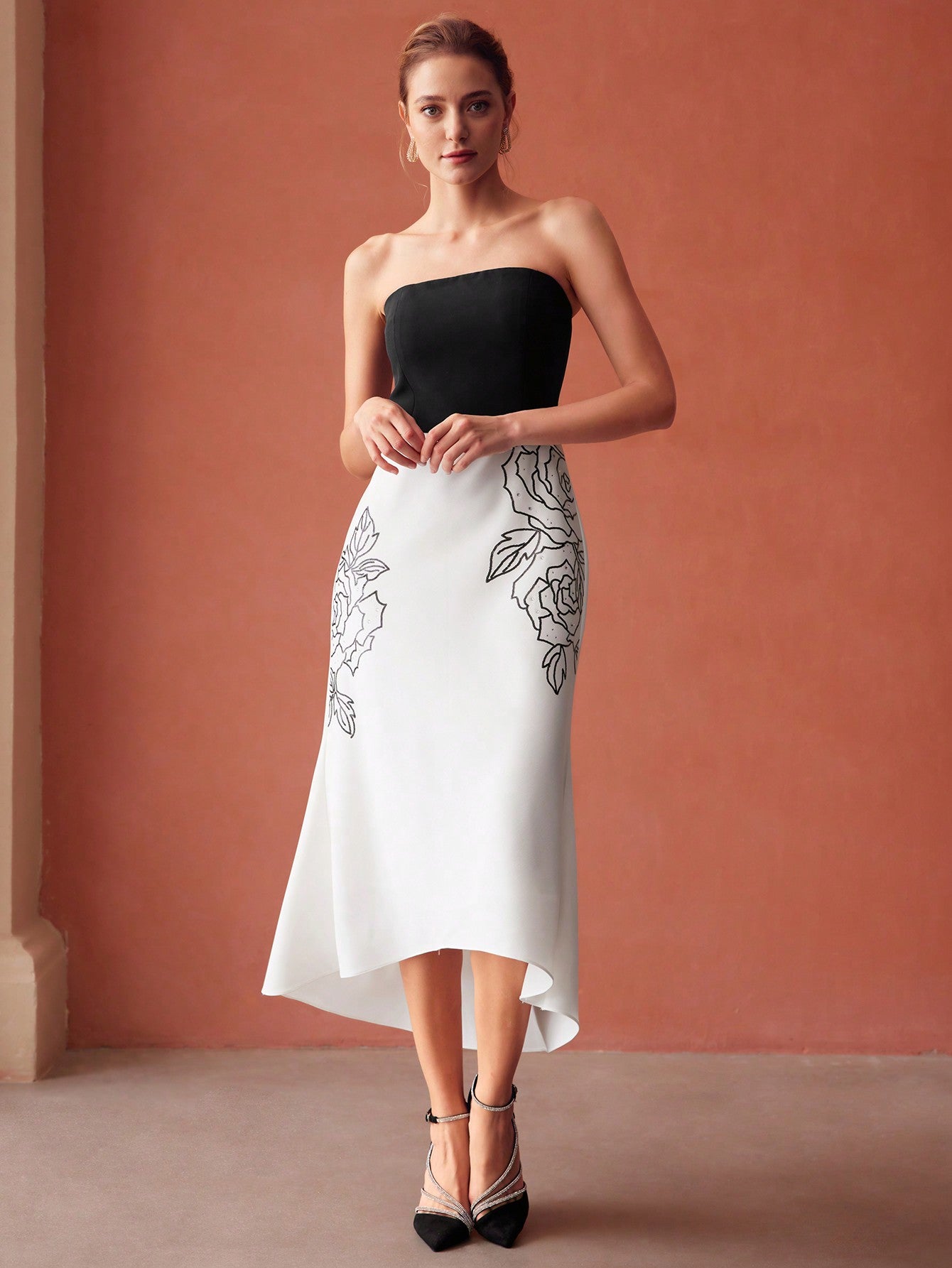 MOTF PREMIUM STRAPLESS FLORAL SEQUIN DRESS