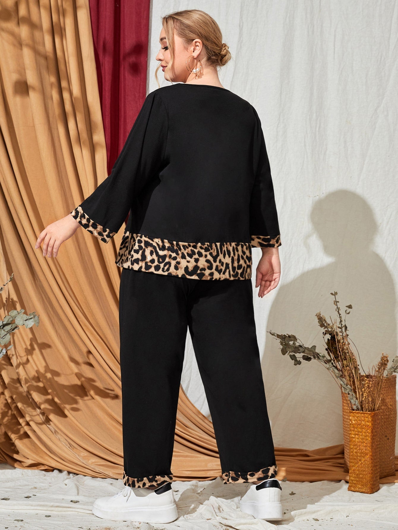 SHEIN Mulvari plus Leopard Top & Pants