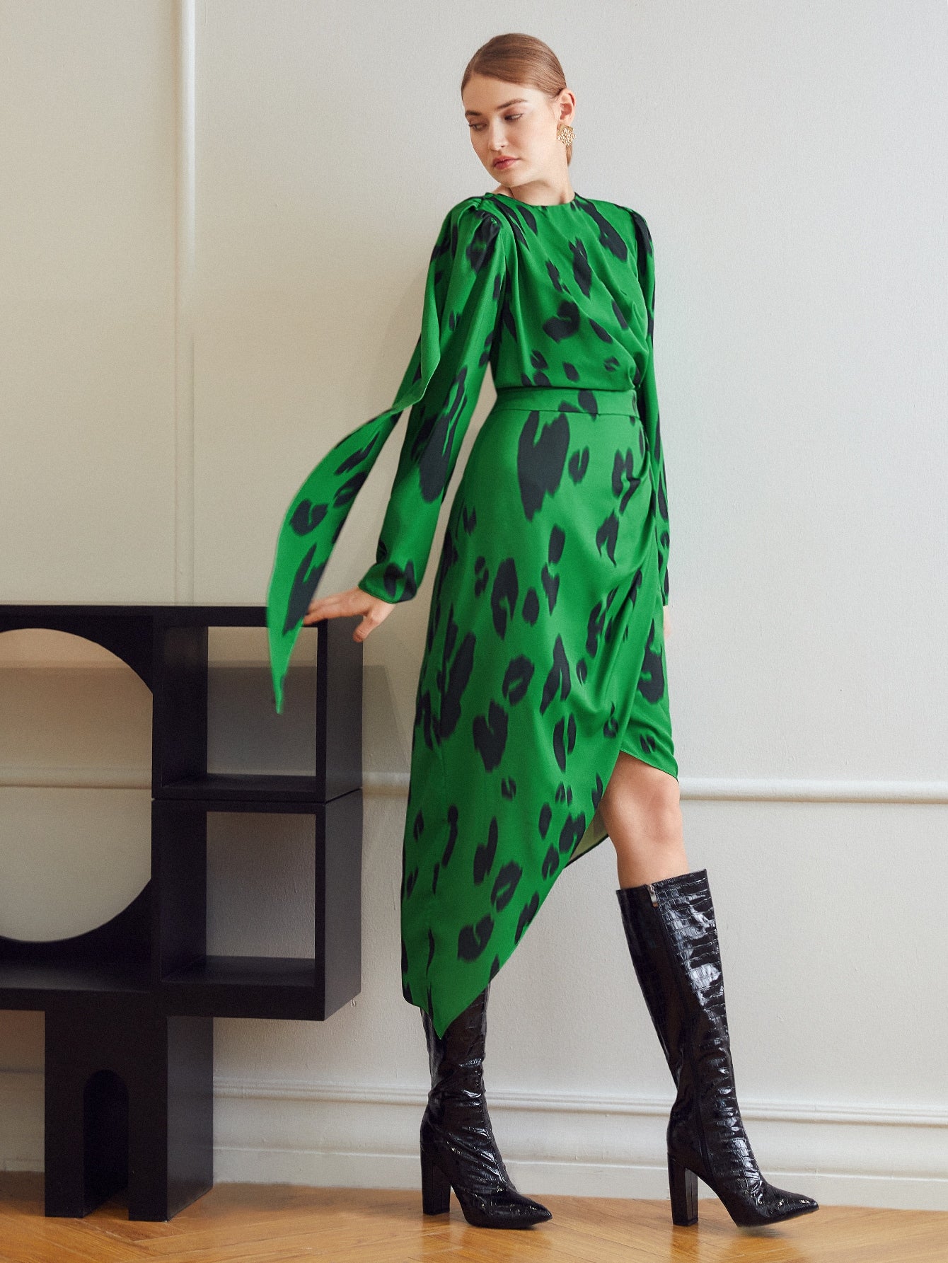 MOTF PREMIUM ASYMMETRICAL LEOPARD PRINT DRESS