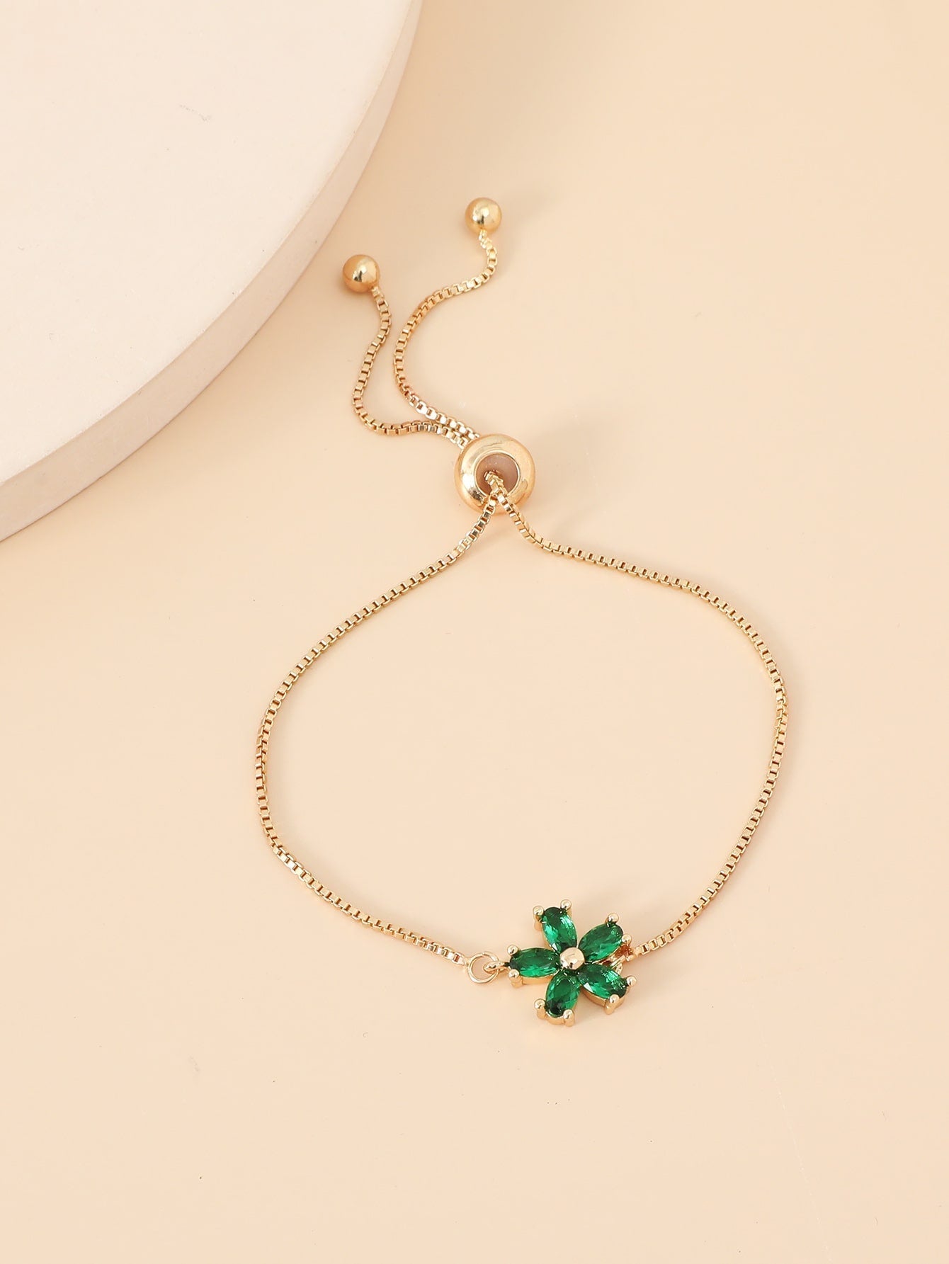 1Pc Adjustable Copper & Cubic Zirconia Flower Decor Pull Cord Bracelet Suitable for Women'S Daily Wear, Date and Party